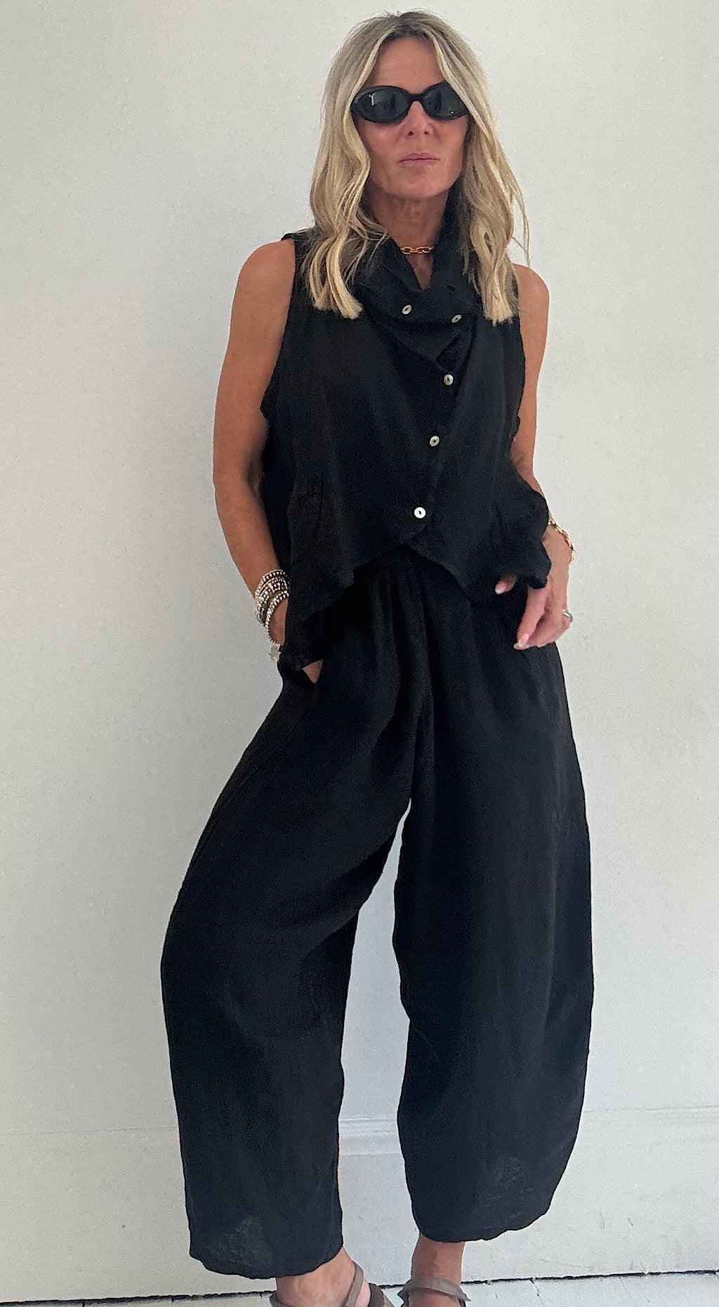 Linen cocoon pants black