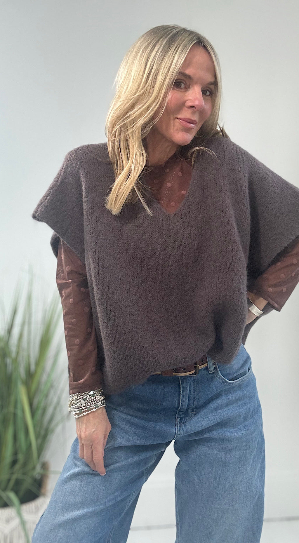 Soft short sleeve knit truffle