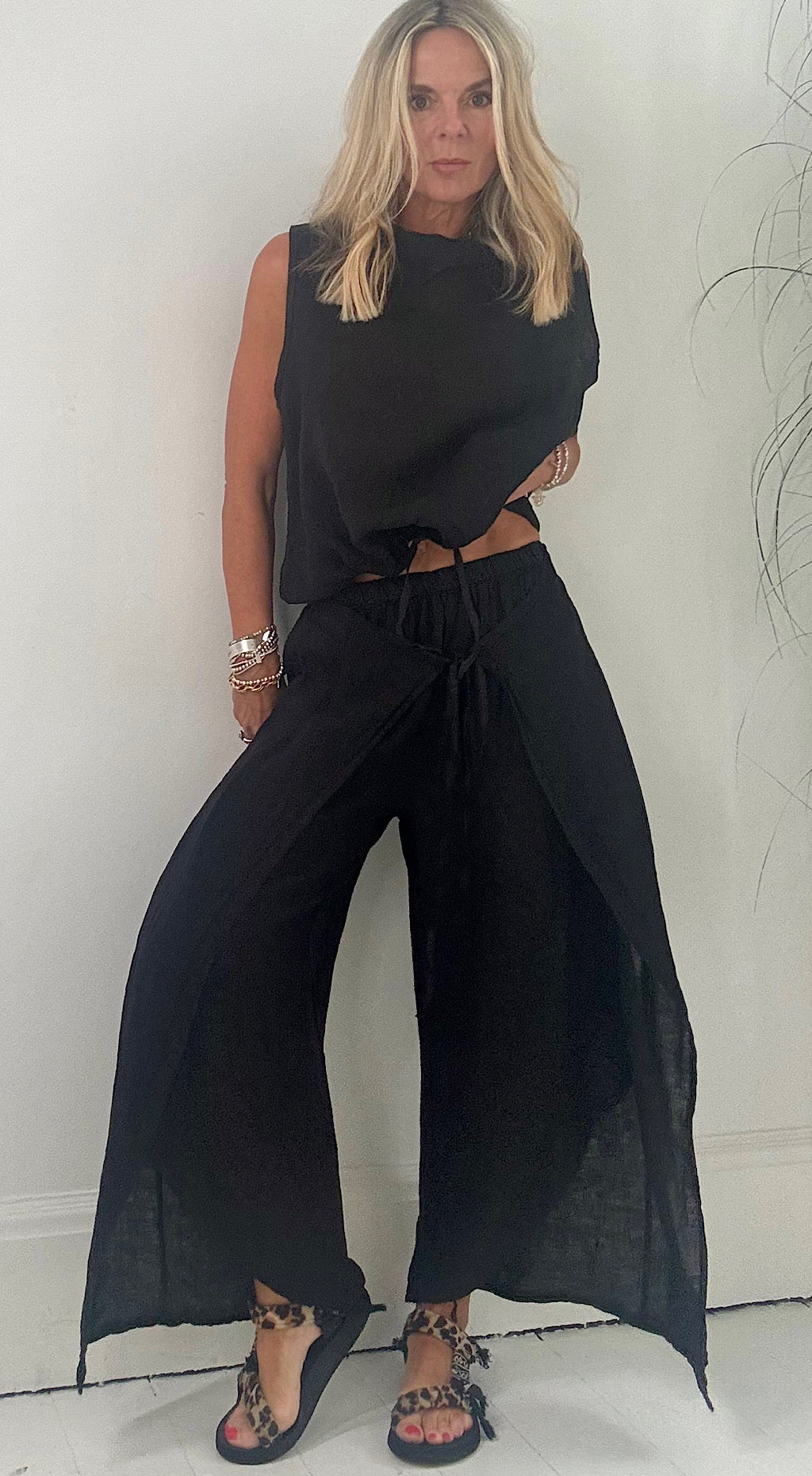 Linen wrap pants black