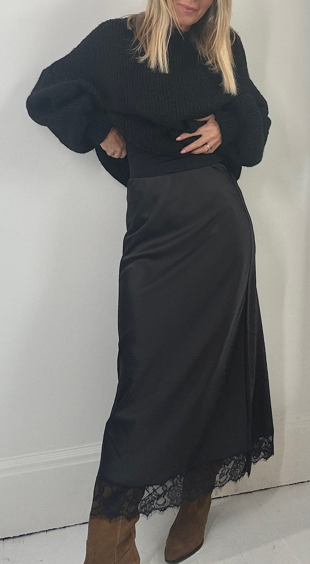 Sateen skirt black