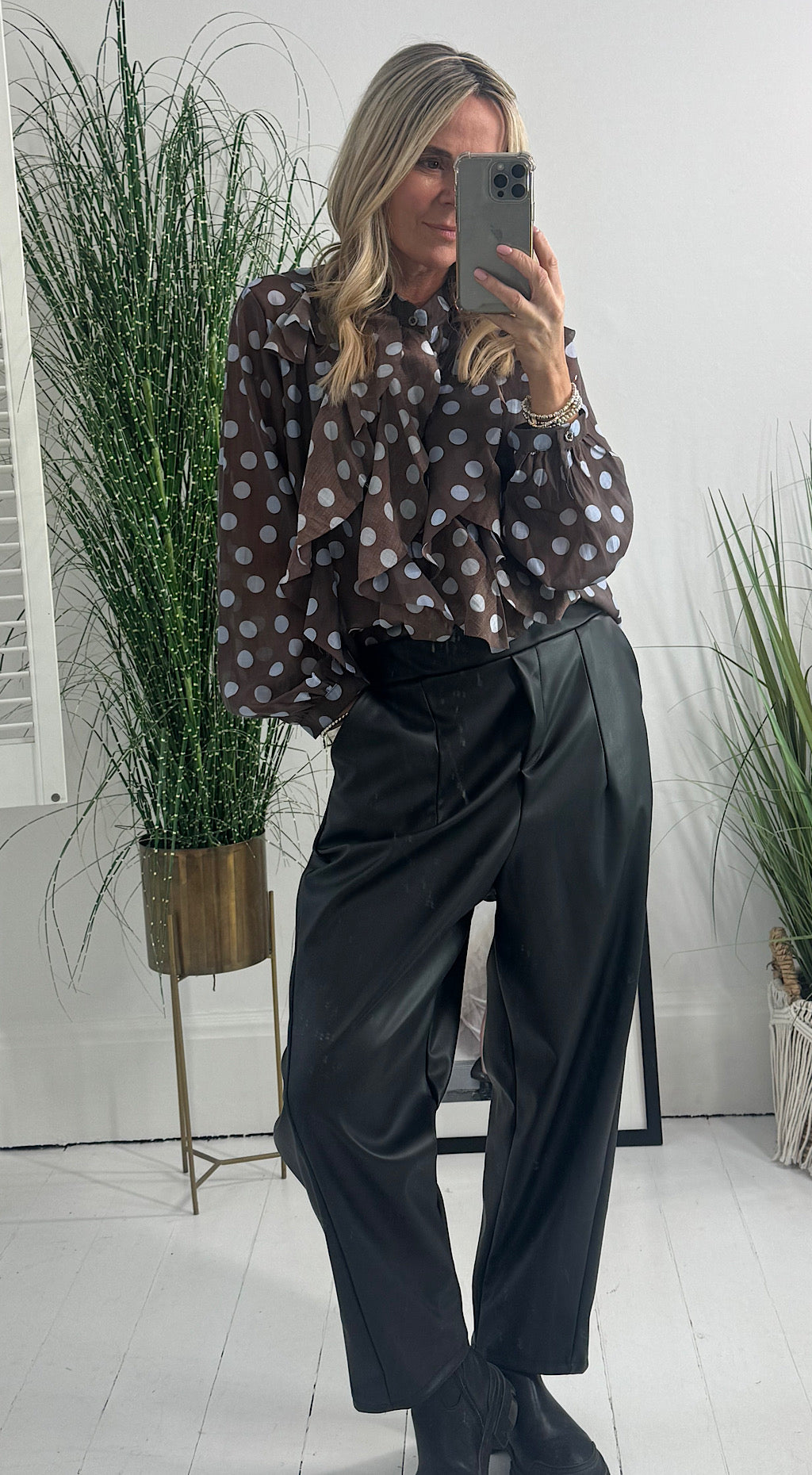 Spot chiffon blouse chocolate