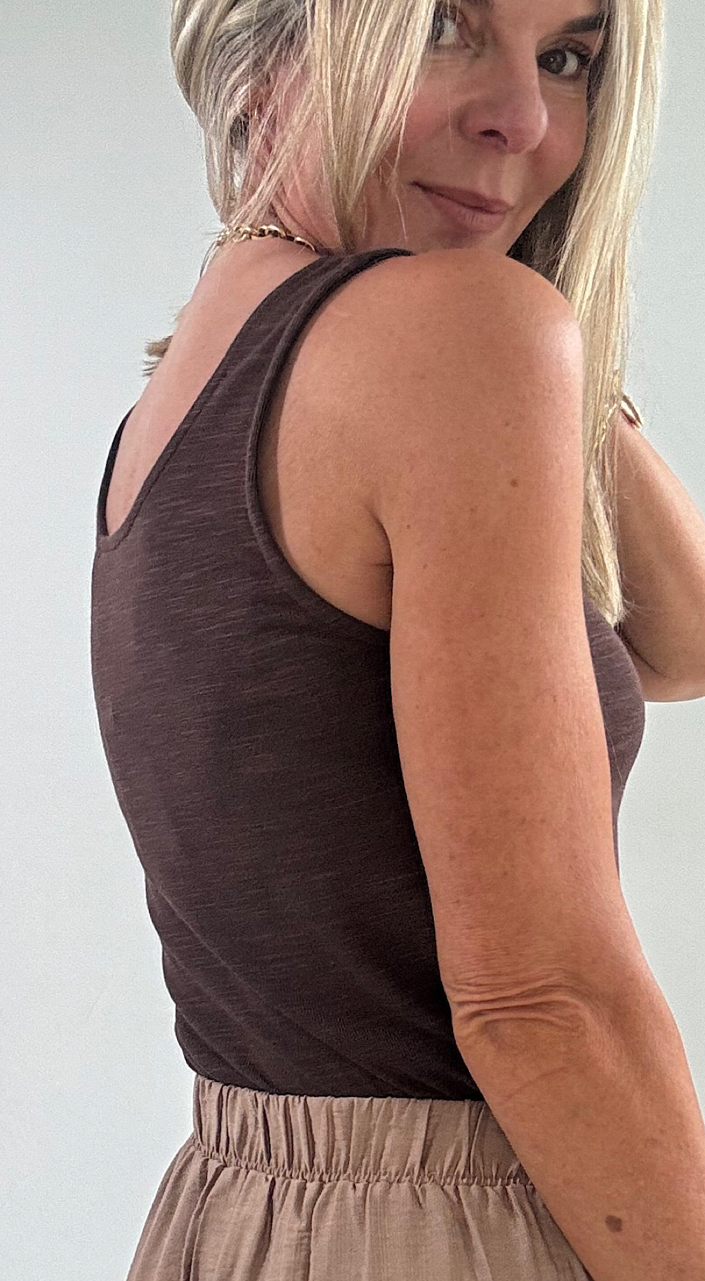 Simoa Vest - brown