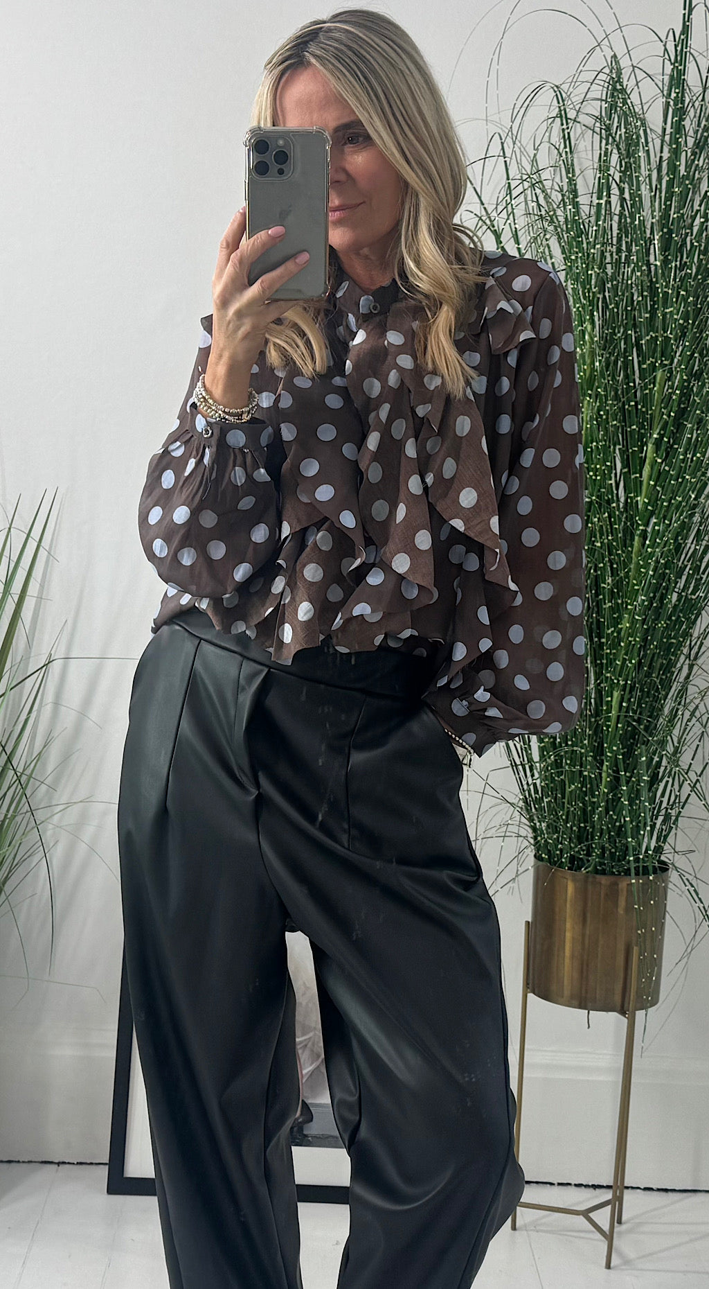 Spot chiffon blouse chocolate