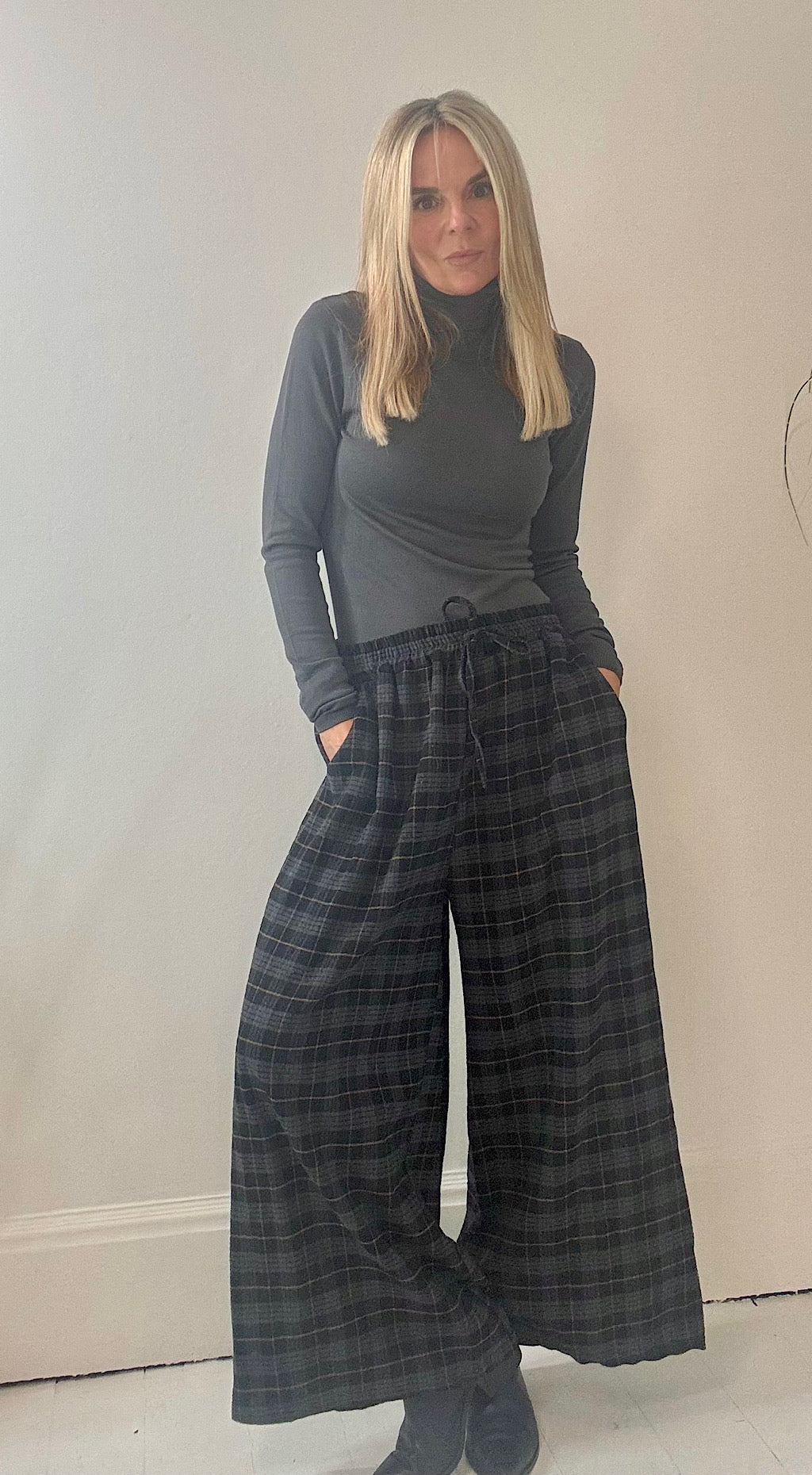 Mafa Polo Neck Charcoal