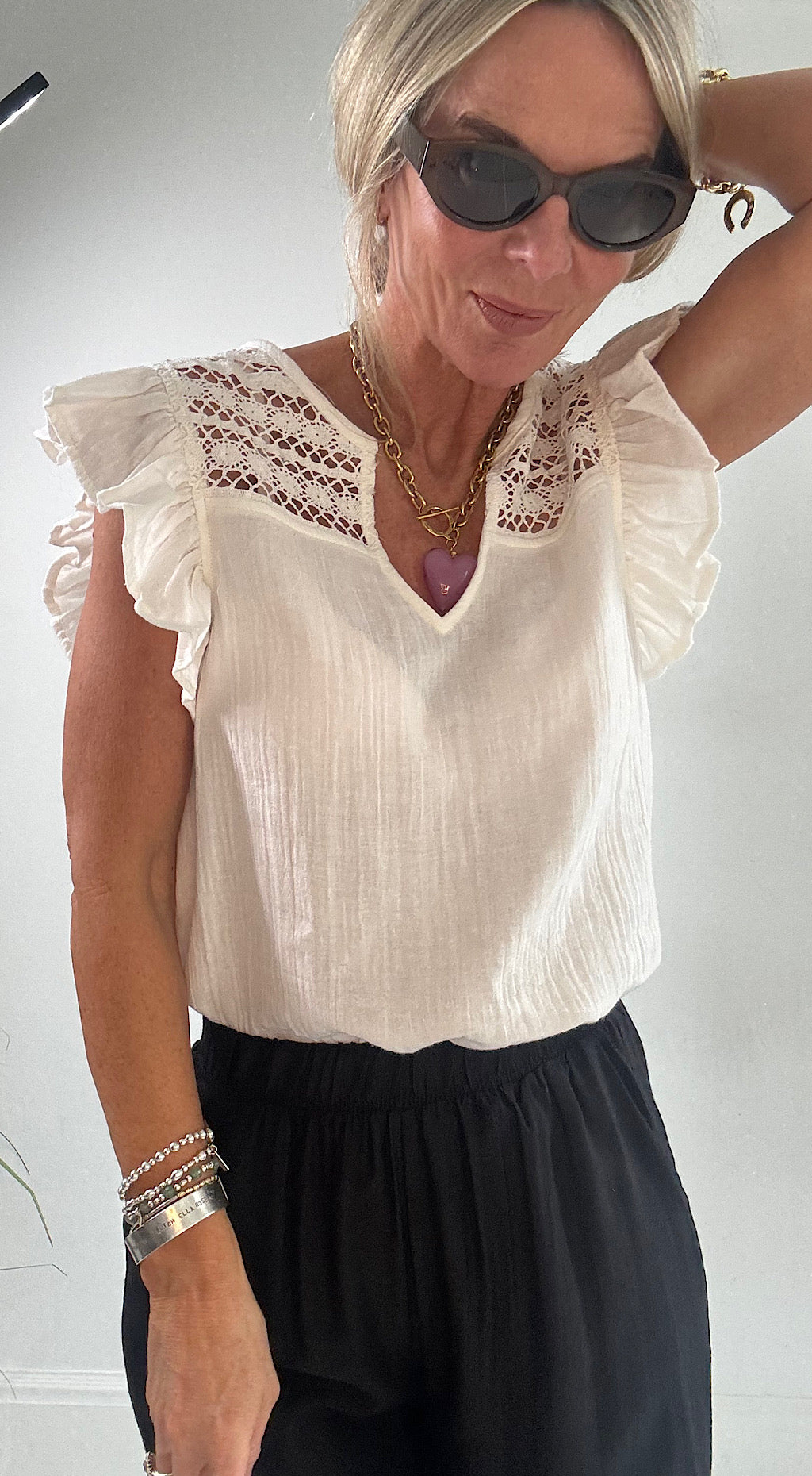 Berlin Frill Blouse - white