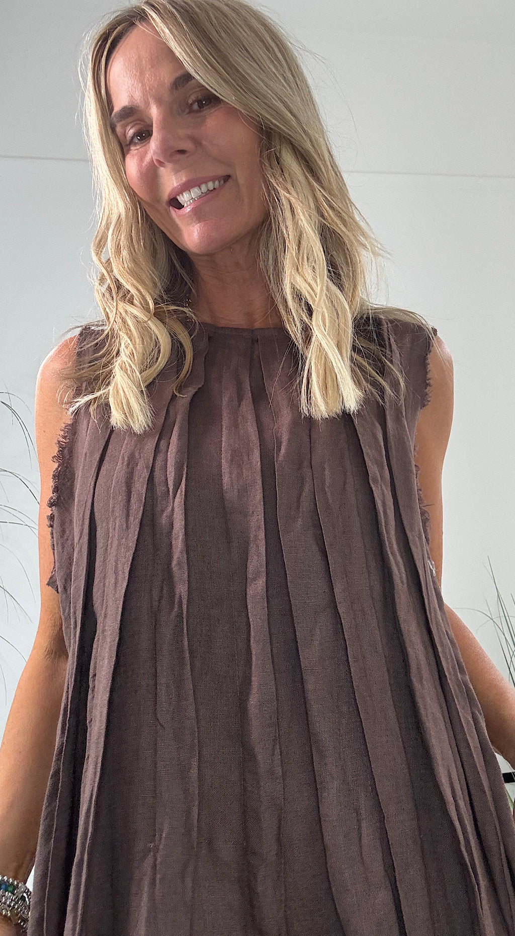 Pleated Linen Dress Chocolate