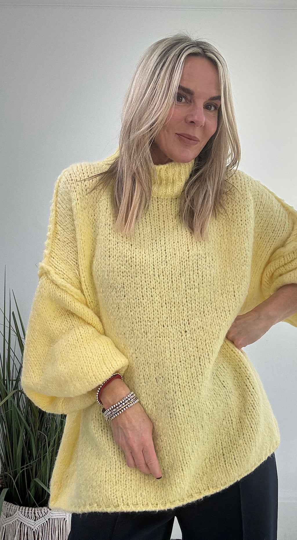 Baloon sleeve knit yellow