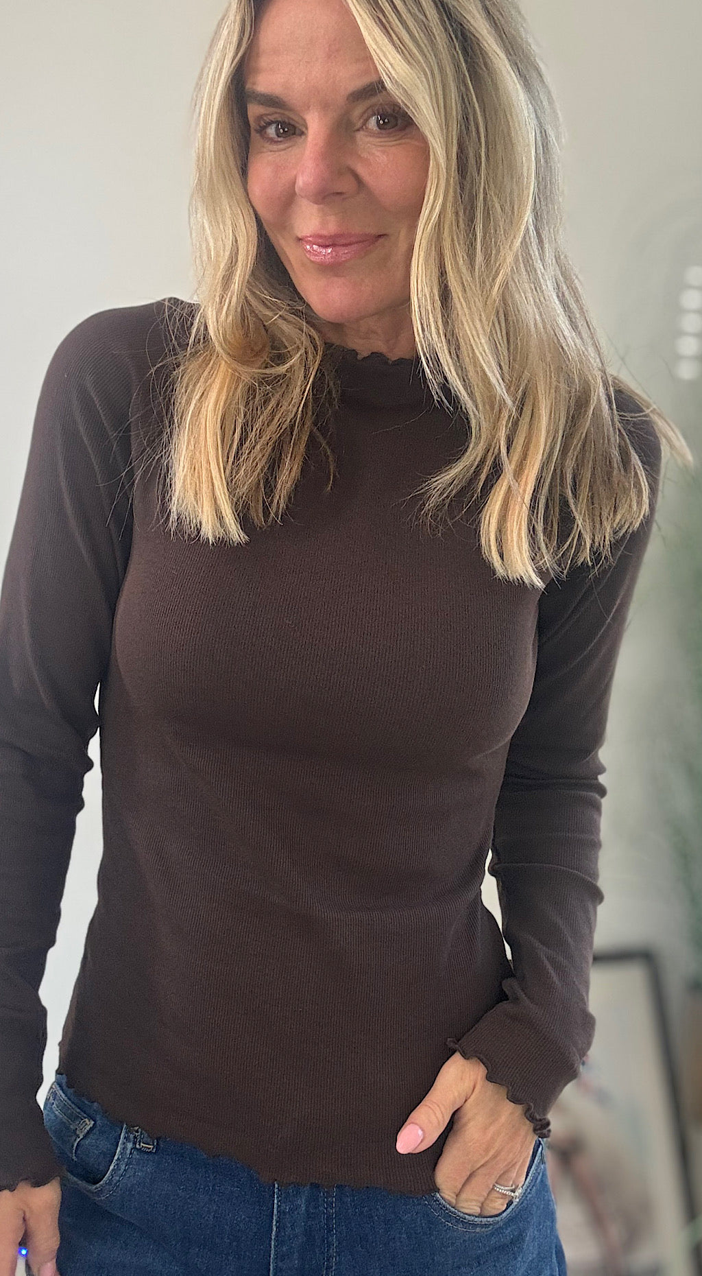 Toa Raglan T-Shirt - Chocolate