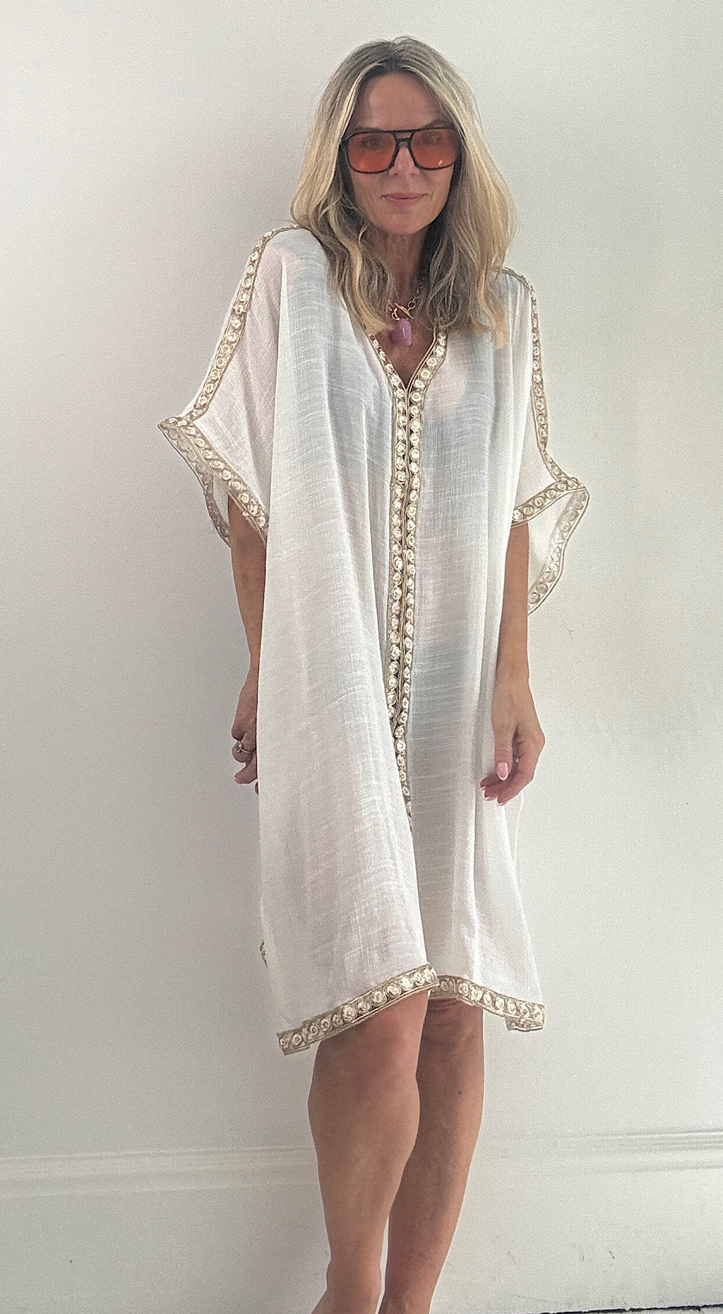 Beach kimono gold detail white