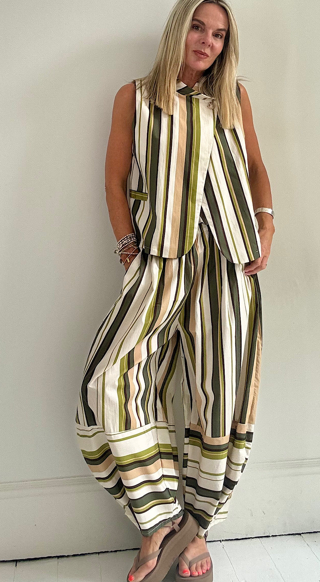 Stripe green waistcoat top