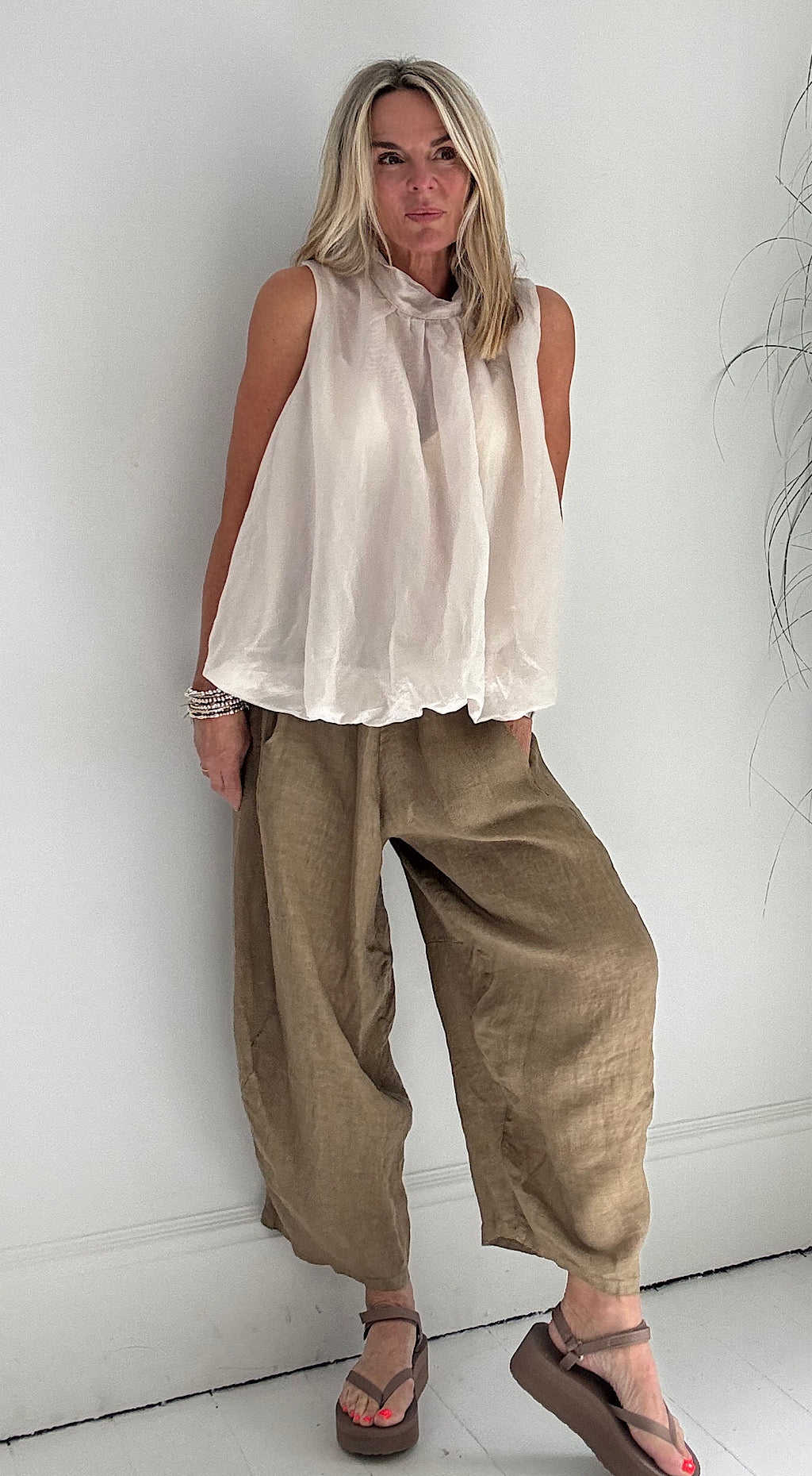 Linen cocoon pant tobacco