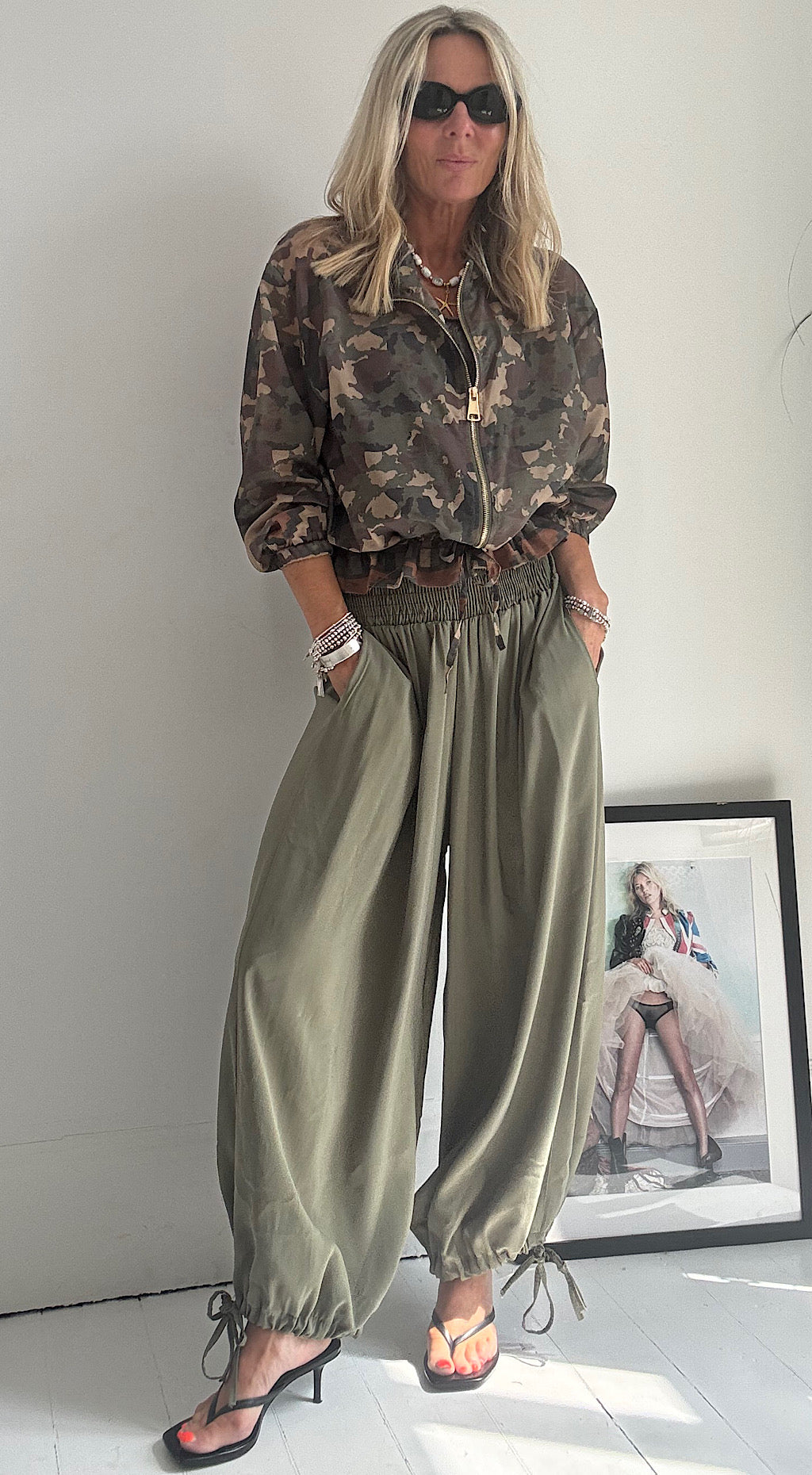 Smocked Waist Balloon Pant - khaki