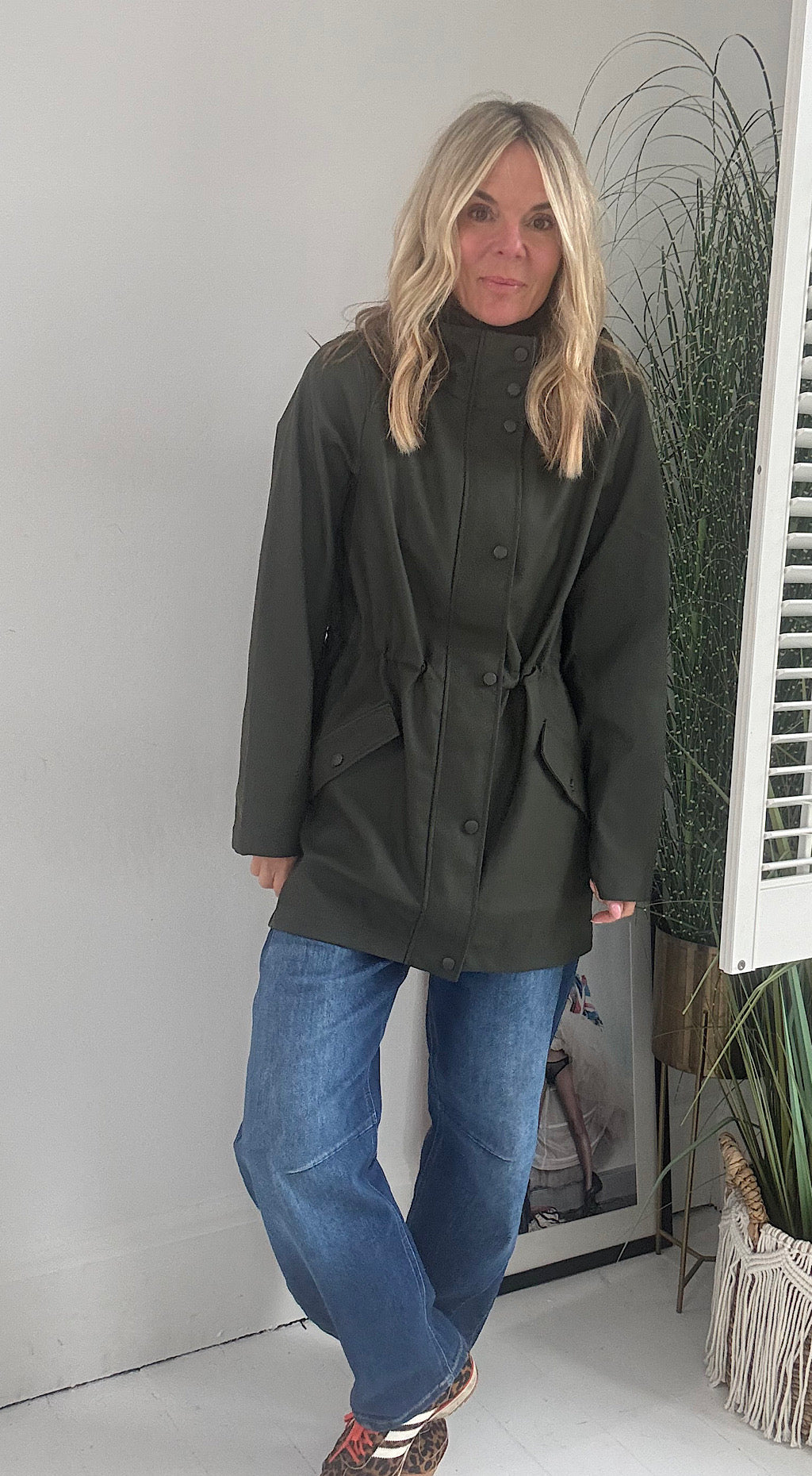 Wax Dog Walking Jacket - dark khaki