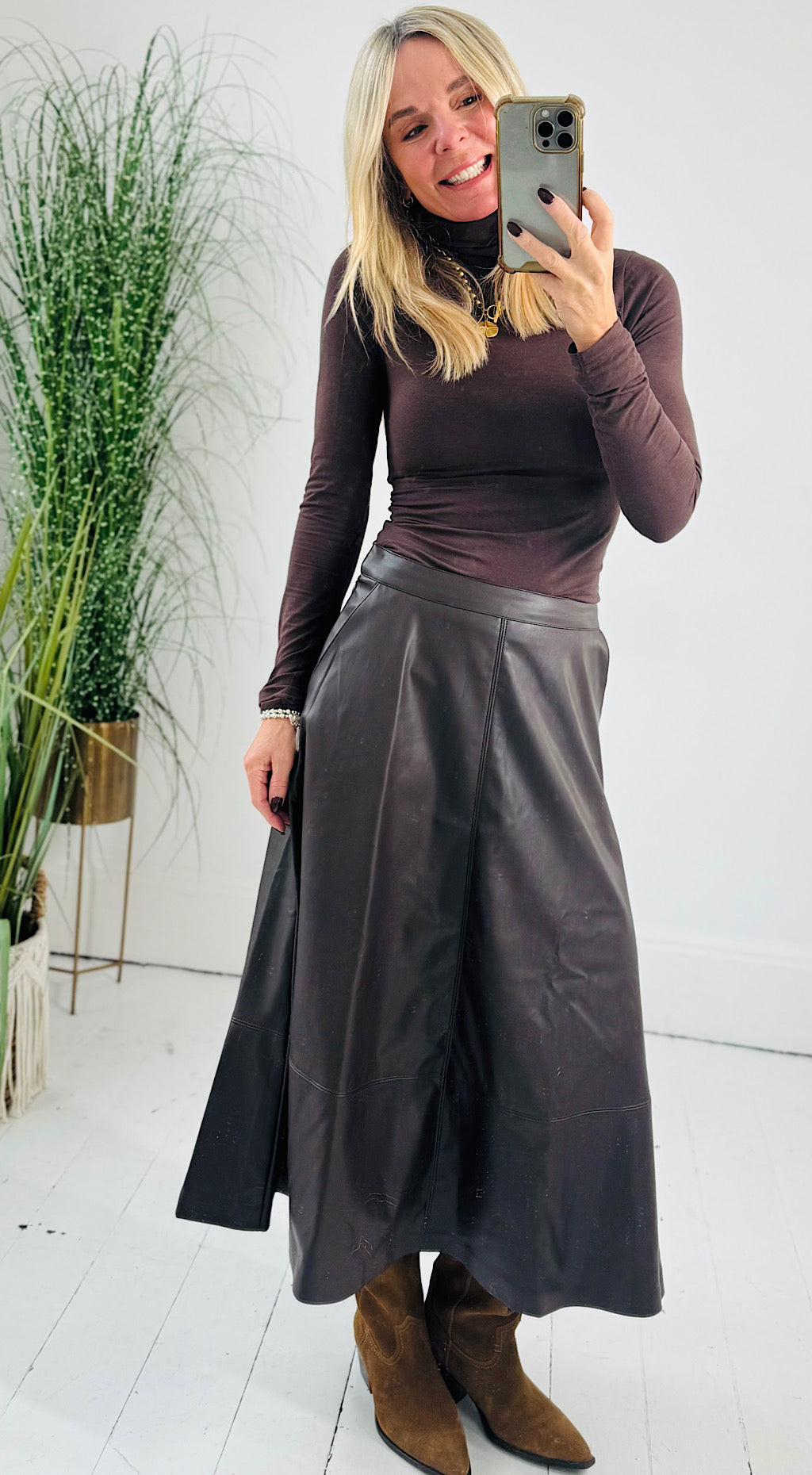 Pamila Roll Neck - chocolate