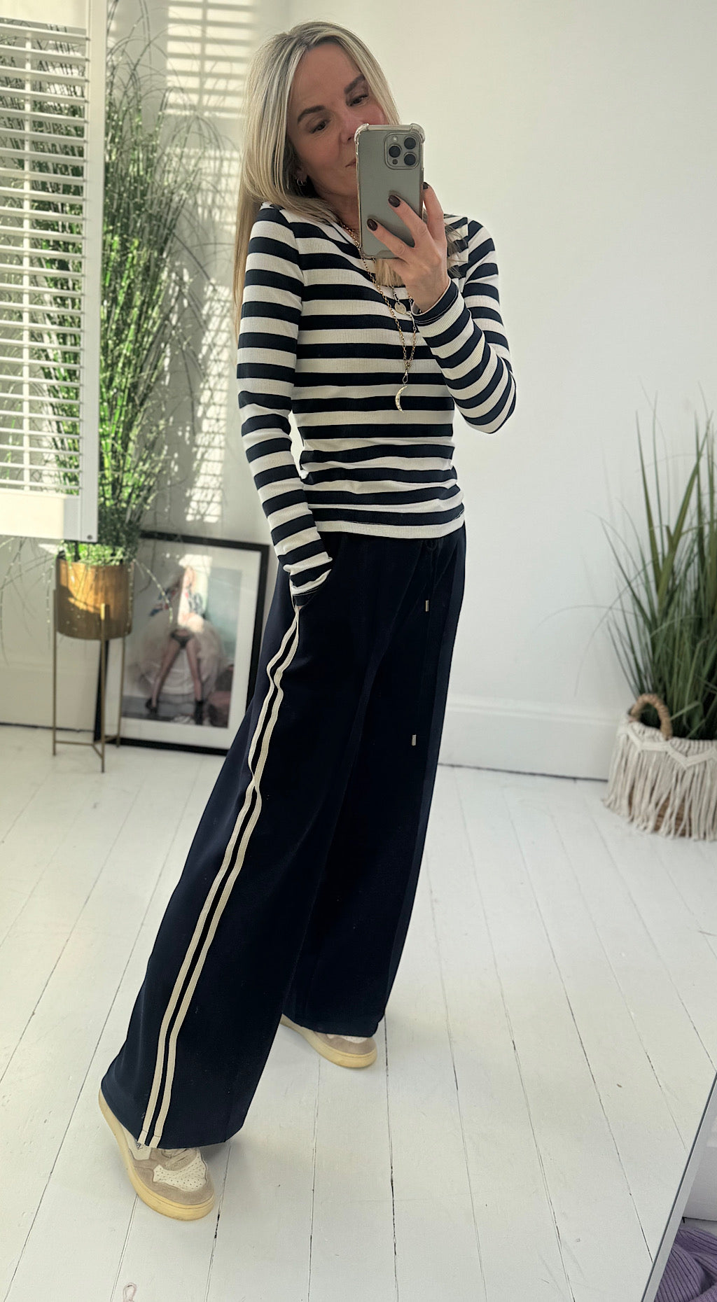 Side stripe track pant navy