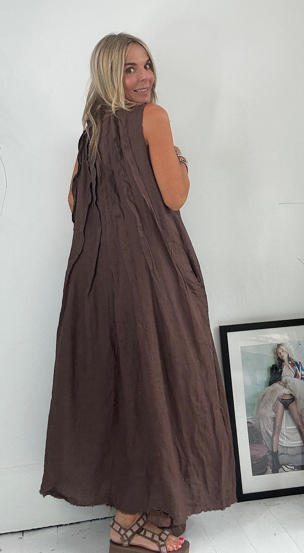 Pleated Linen Dress Chocolate