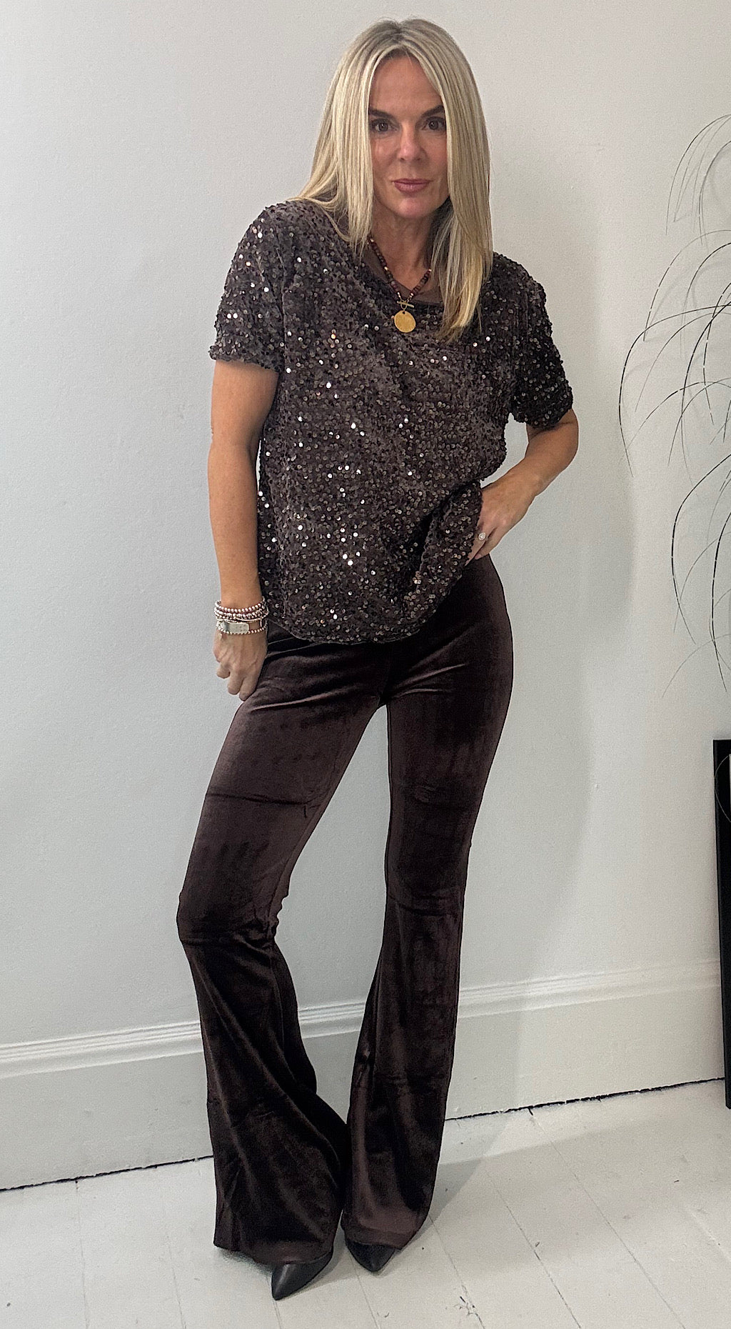 Velvet Sequin Tee - mink