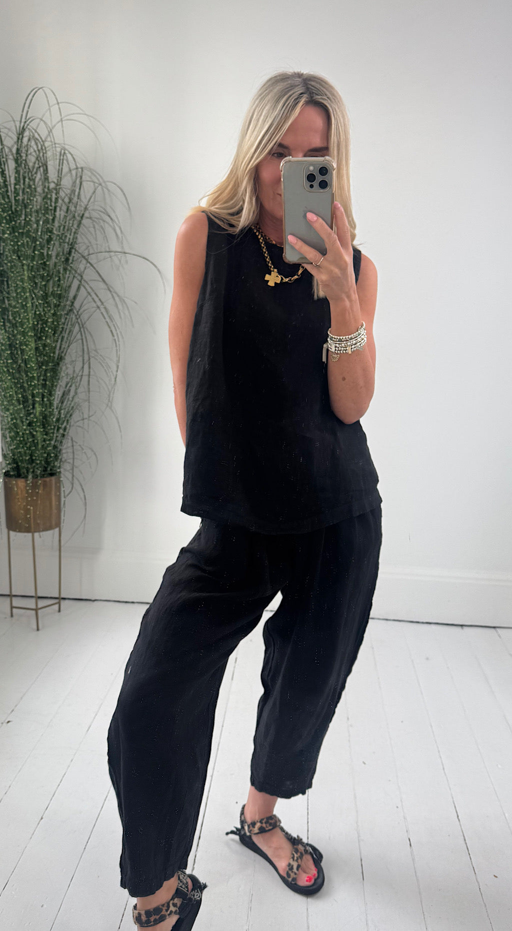 Linen Cropped Pant - black