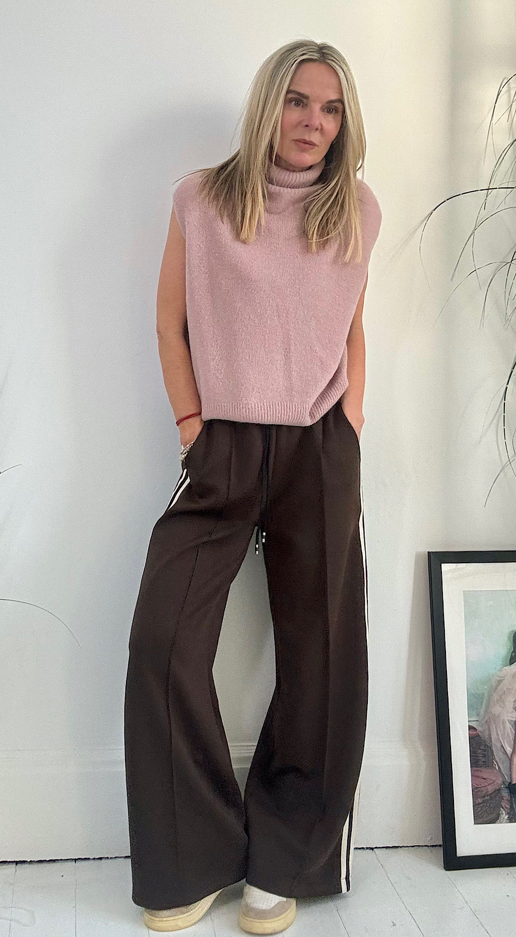 Side stripe track pant brown