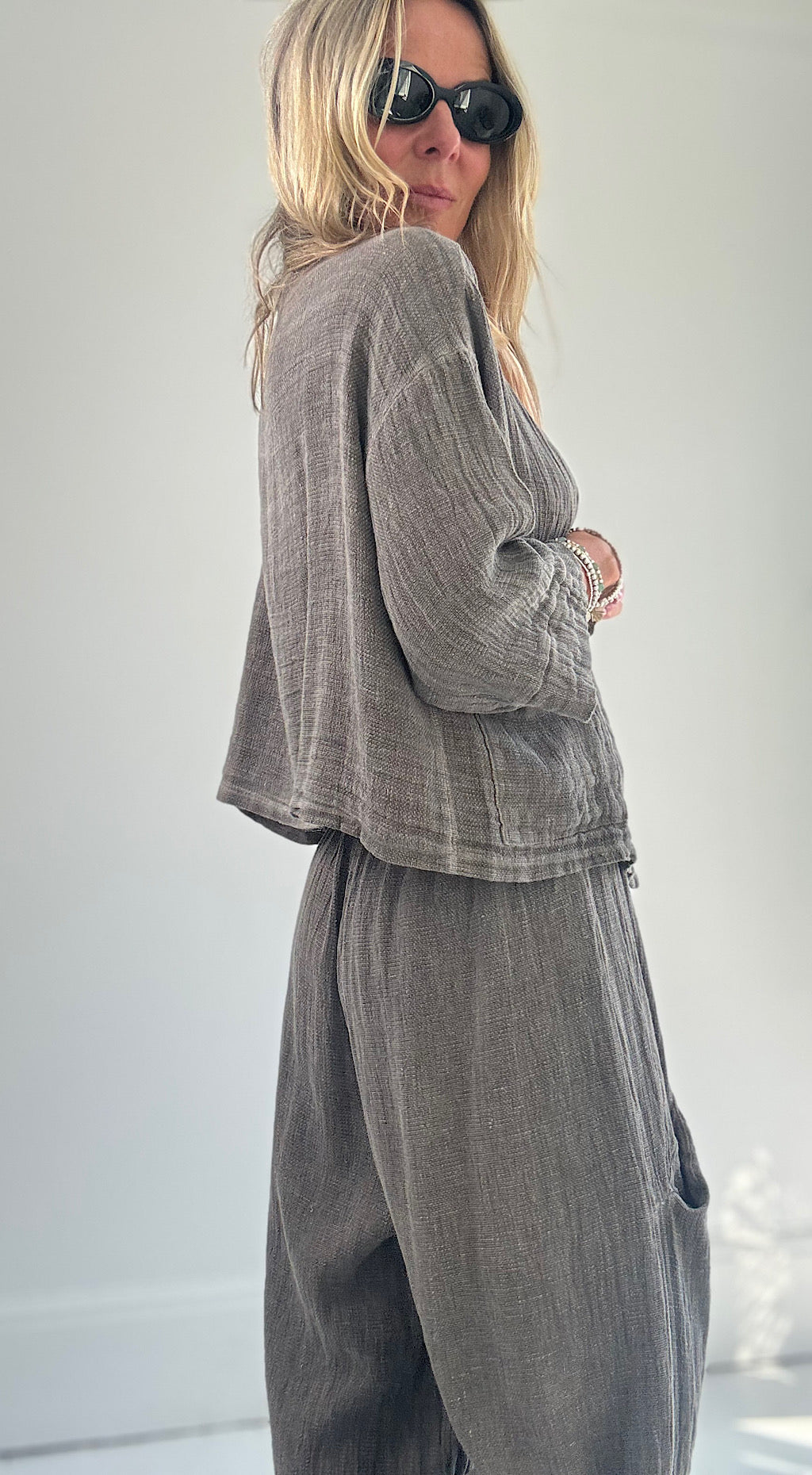 Washed linen jacket grey