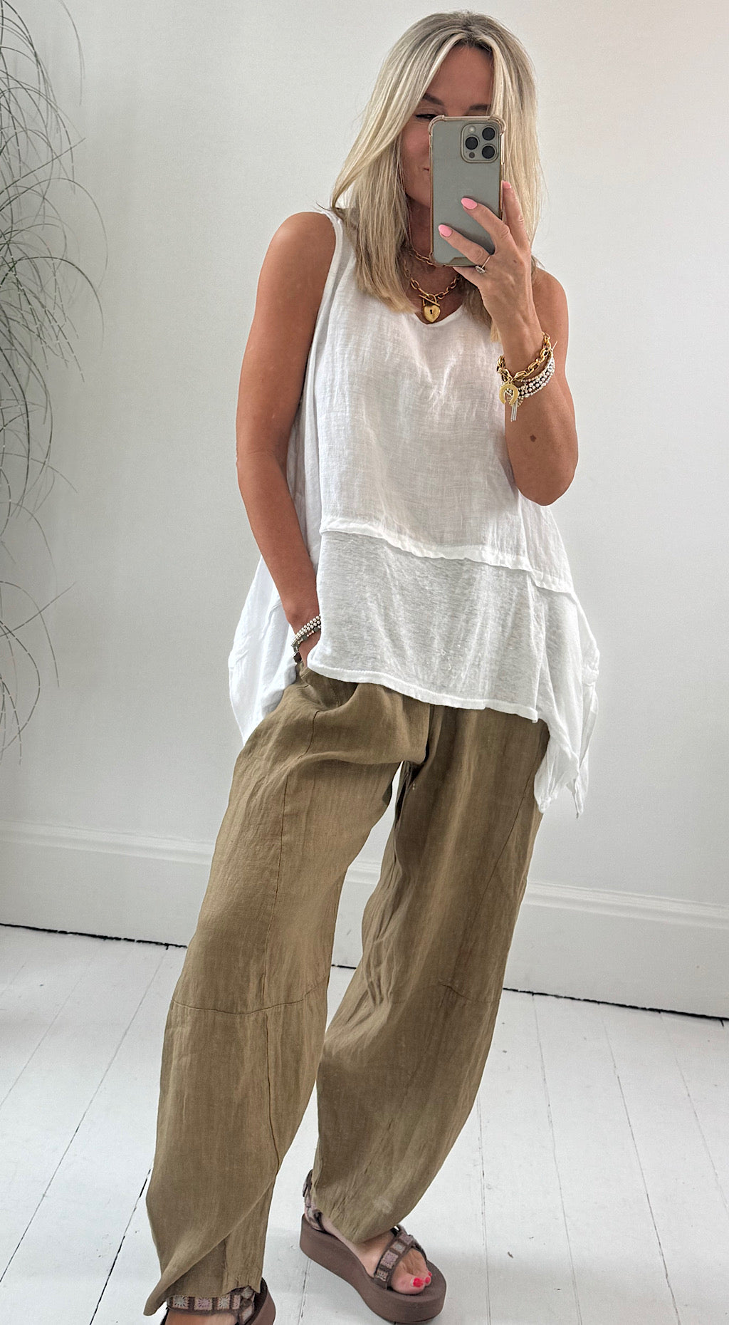 Long line drape top white