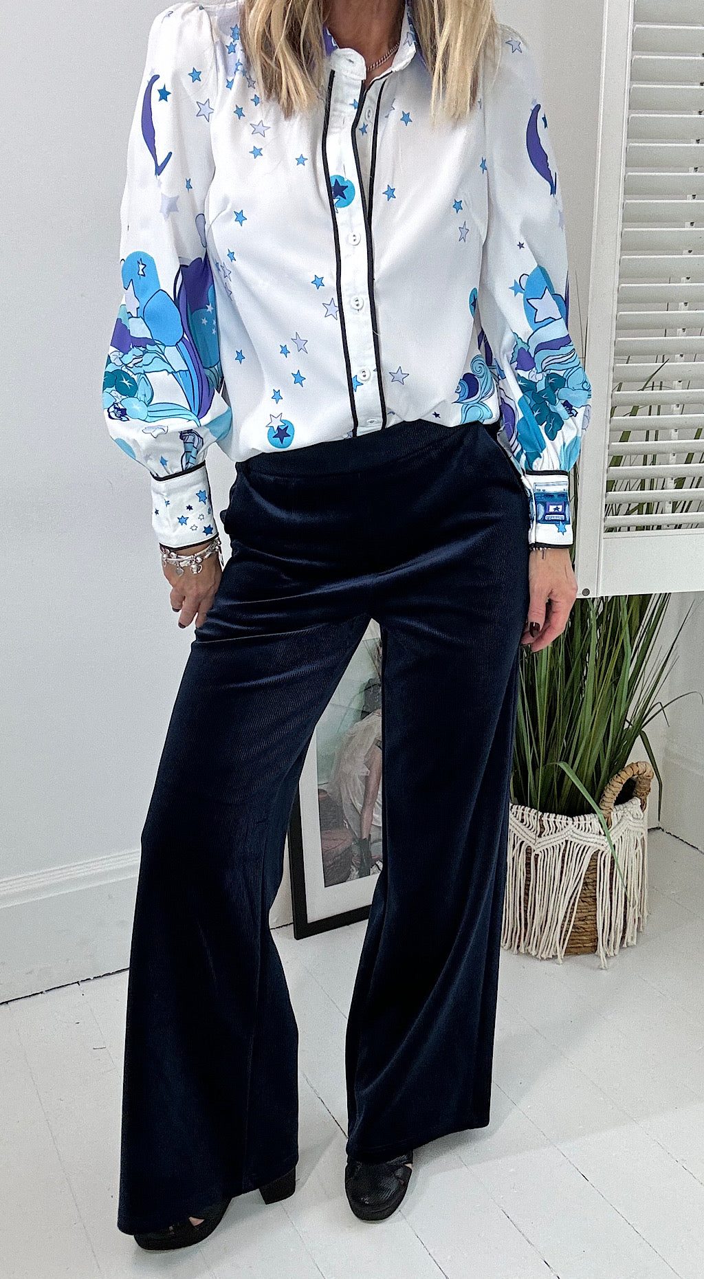 CORRIE BRATTER CLAN TROUSERS IN NAVY