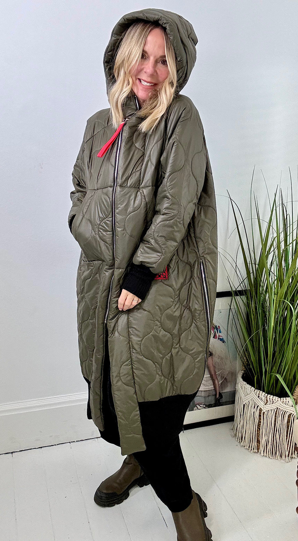 Red Tab Quilted Coat - khaki