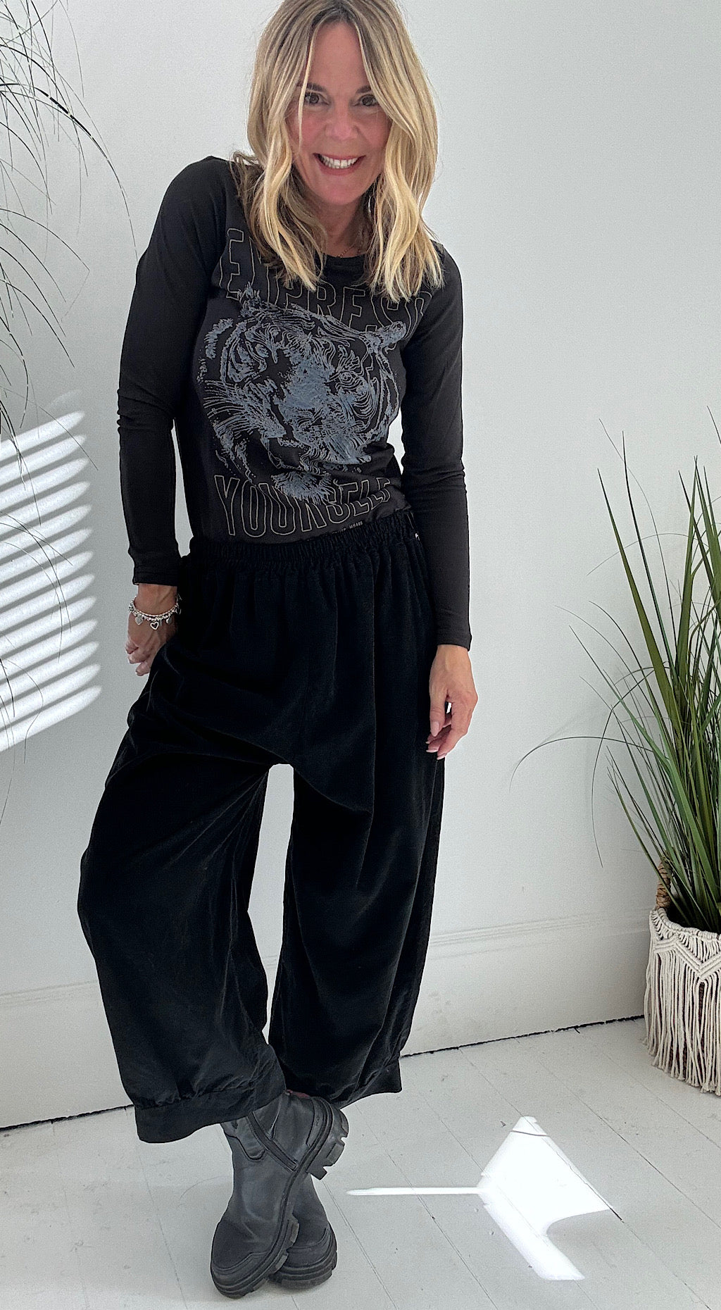 Cuffed Cord Cocoon Pant Black