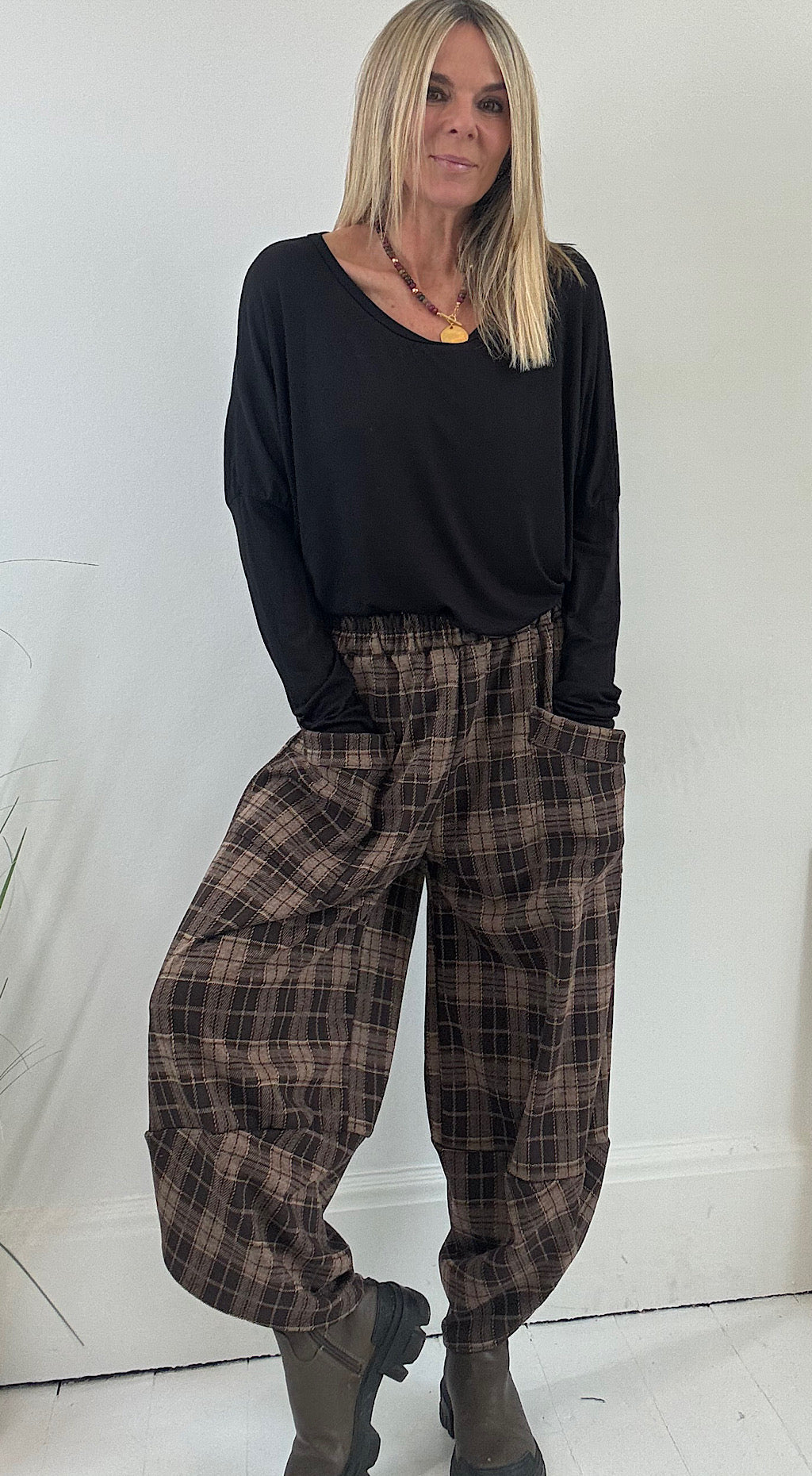 Traitors Check Cocoon Pant - brown mix