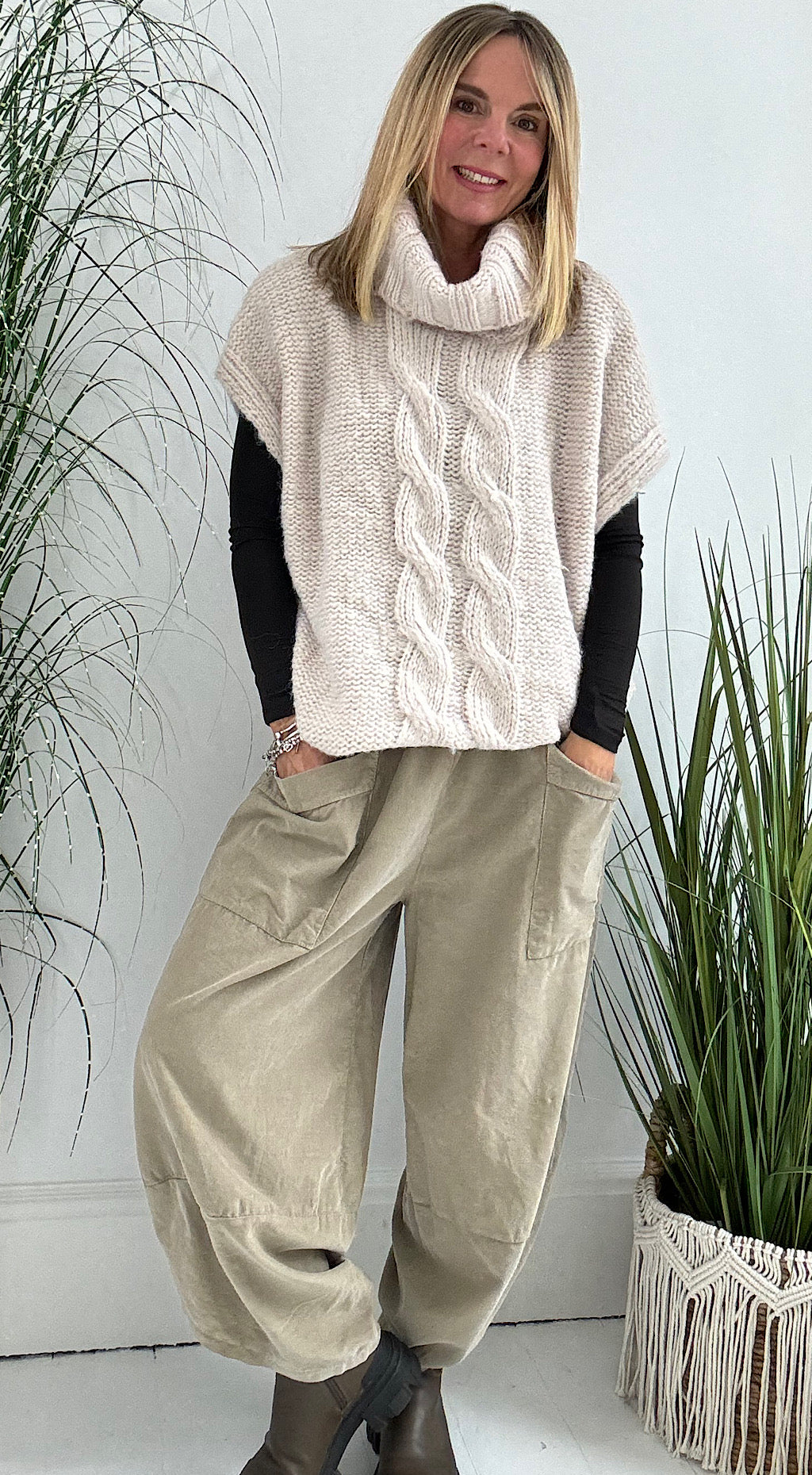 cord pocket cocoon pant stone