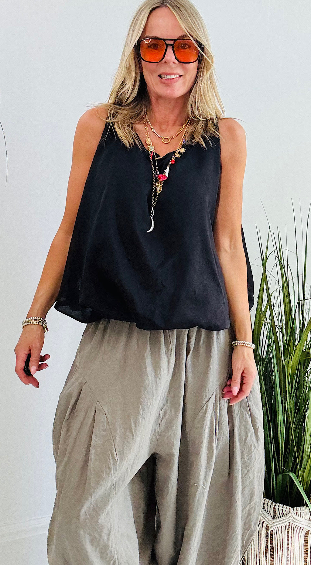 Puff Ball Vest Top - black
