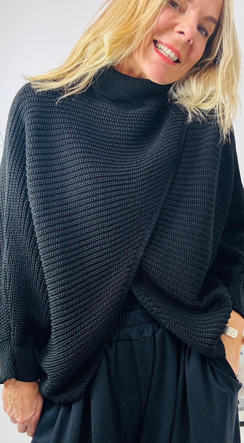 Ribbed Roll Neck Crossover Knit Black