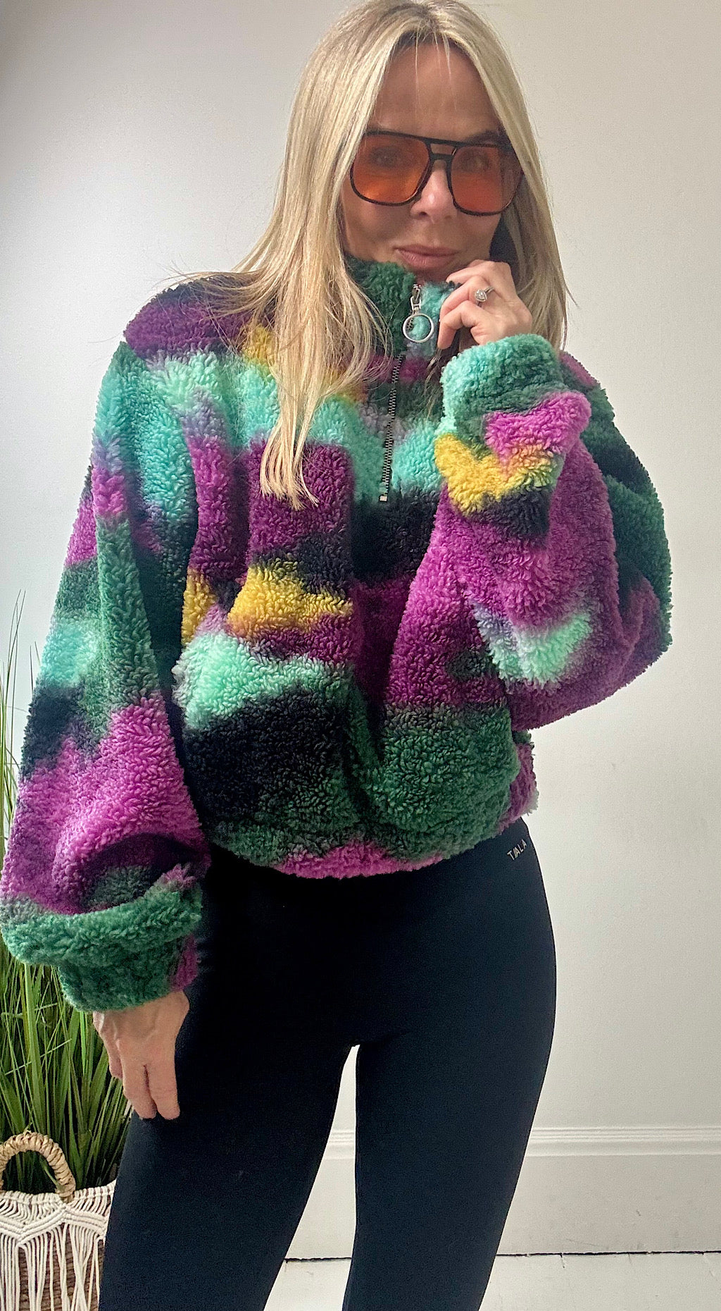 Rainbow retro fleece