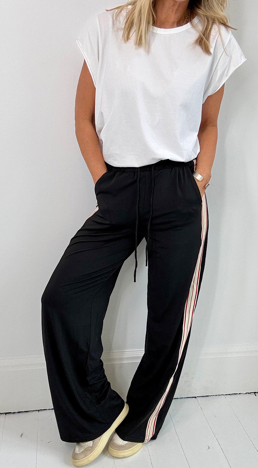 Retro Side Panel Pant - Black