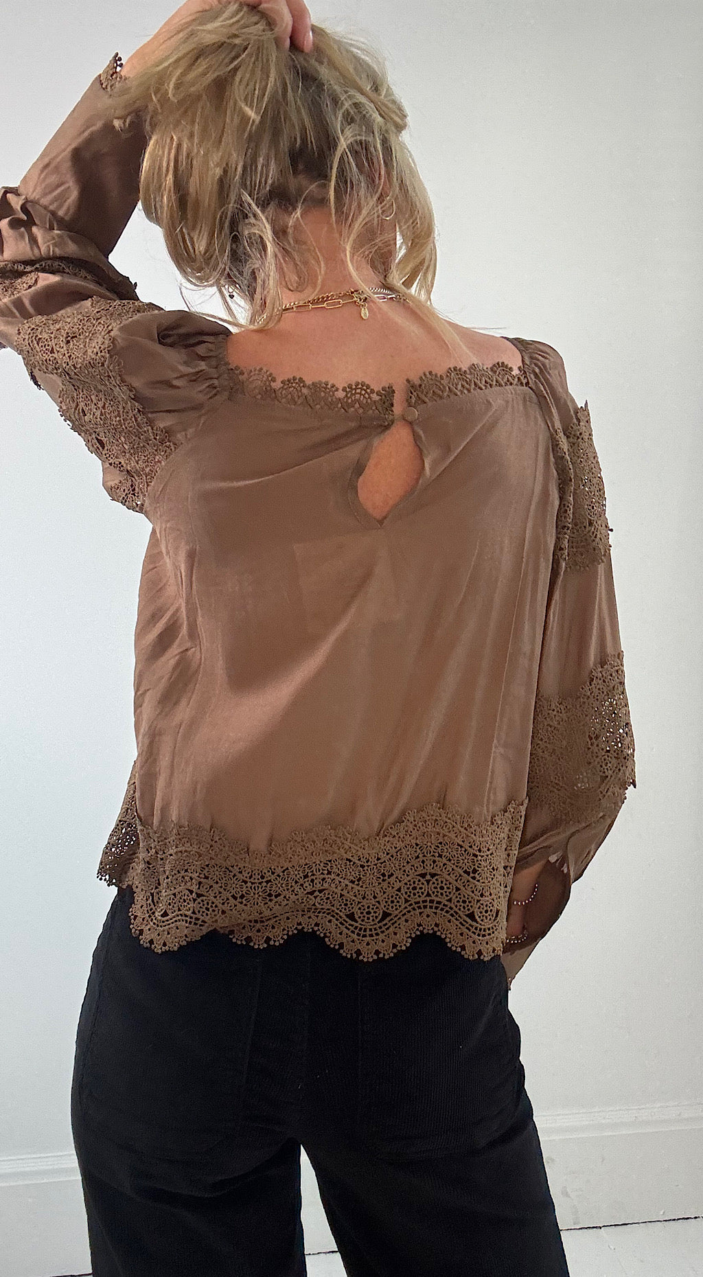 Vintage Lace Top Chocolate