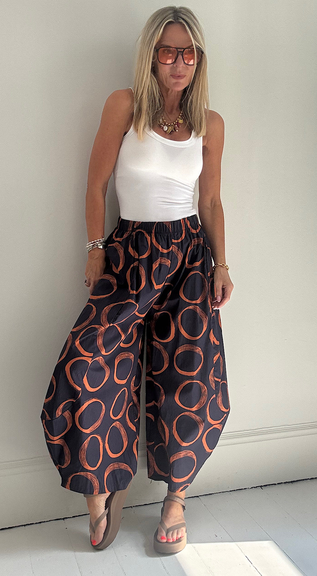 Cotton circle cocoon pants navy / burnt orange