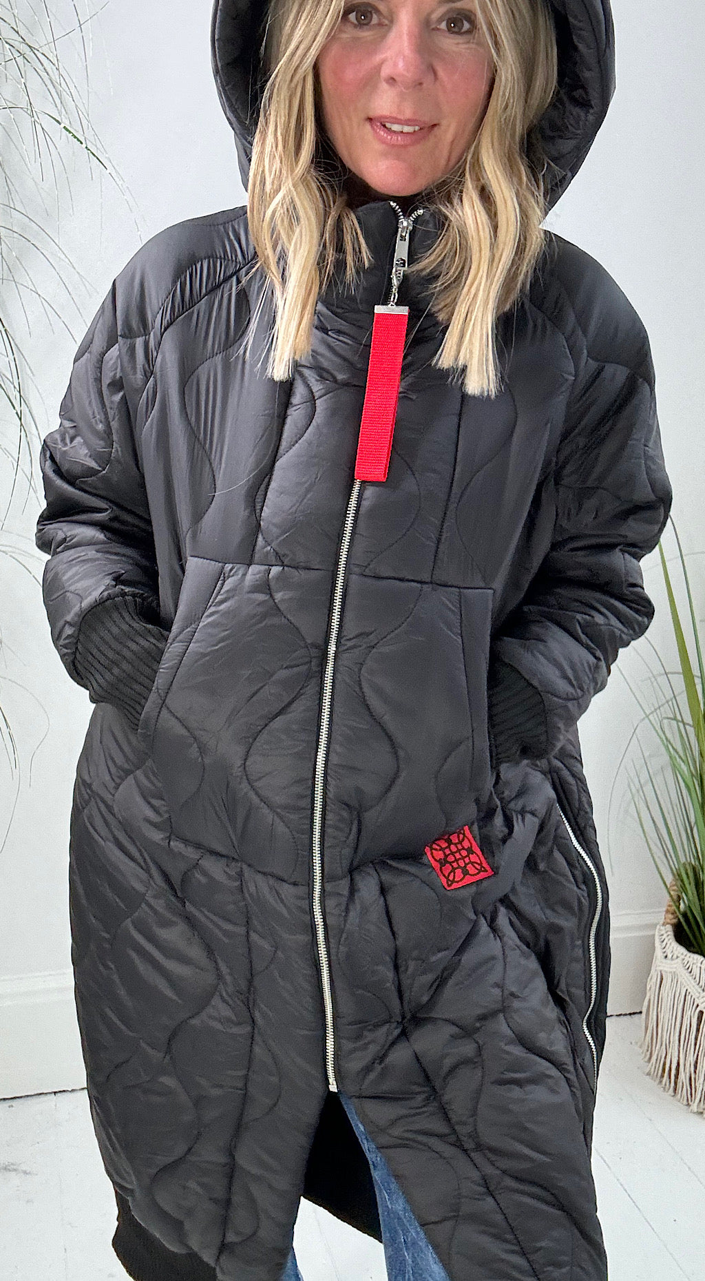 Red Tab Quilted Coat - Black