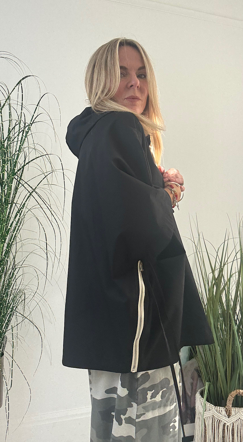 Hooded Cape Jacket Black