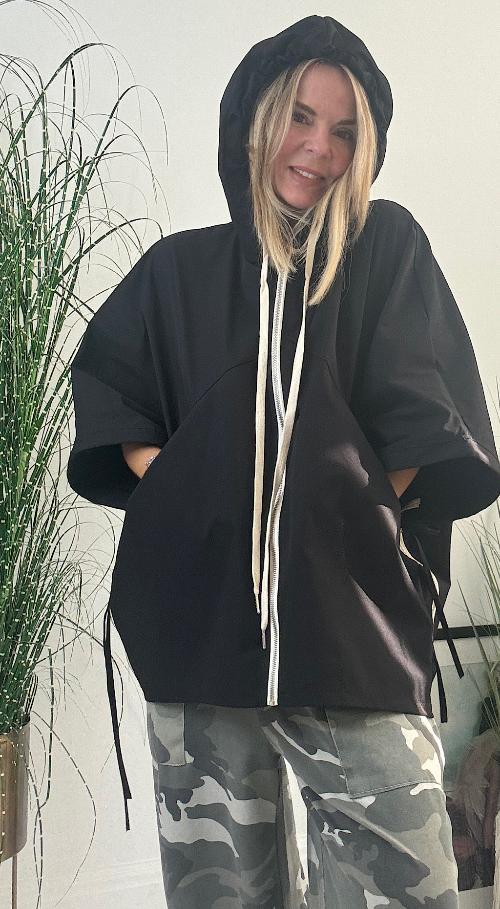 Hooded Cape Jacket Black