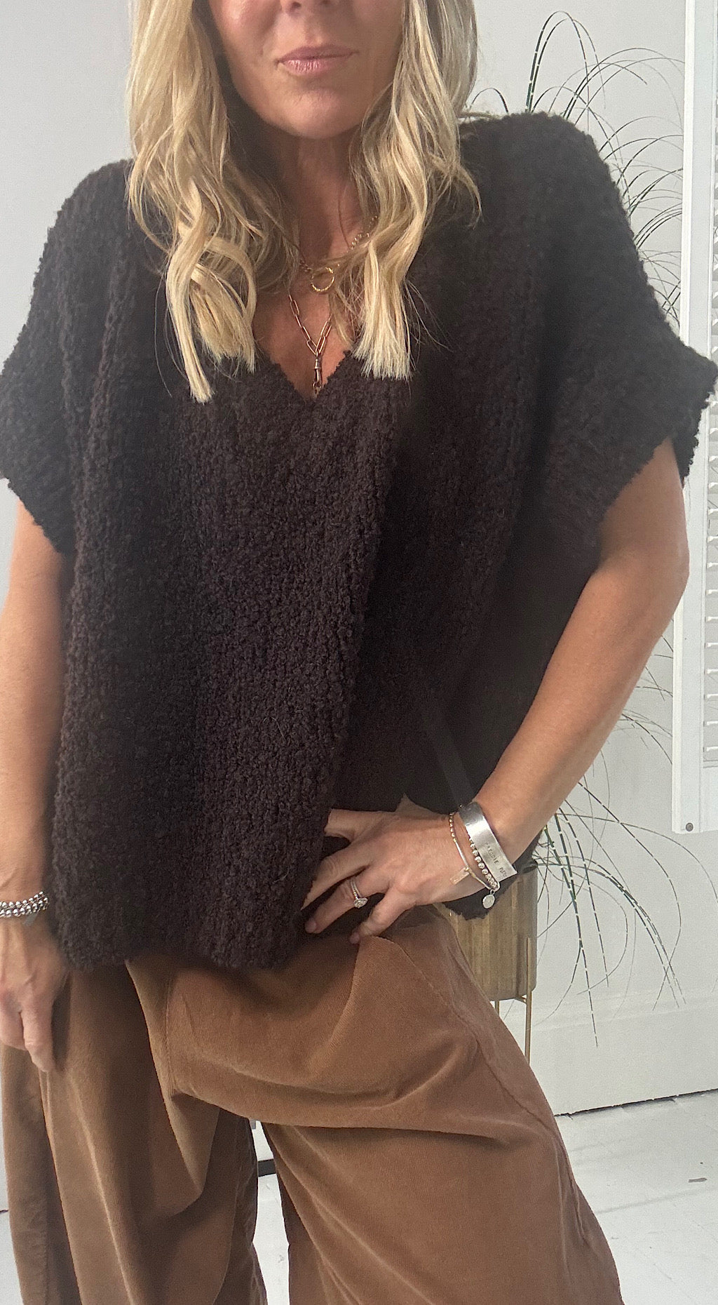 V neck chenille knit chocolate