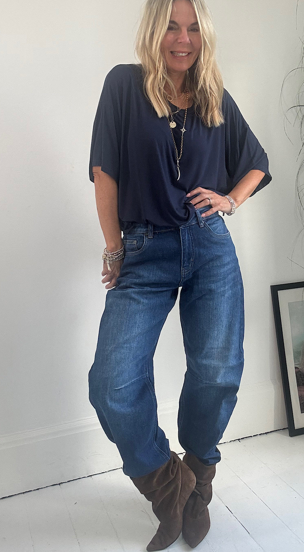 Anni Copenhagen Barrel Jean - dark wash
