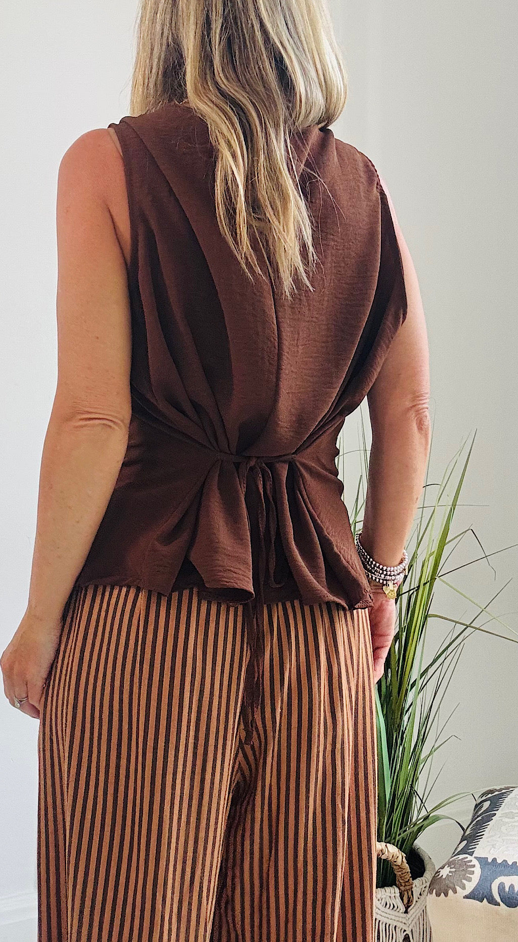 Tie Back Top - chocolate