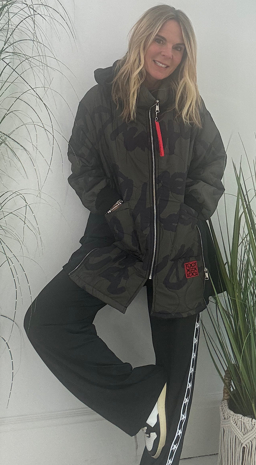 Graffiti camo puffa