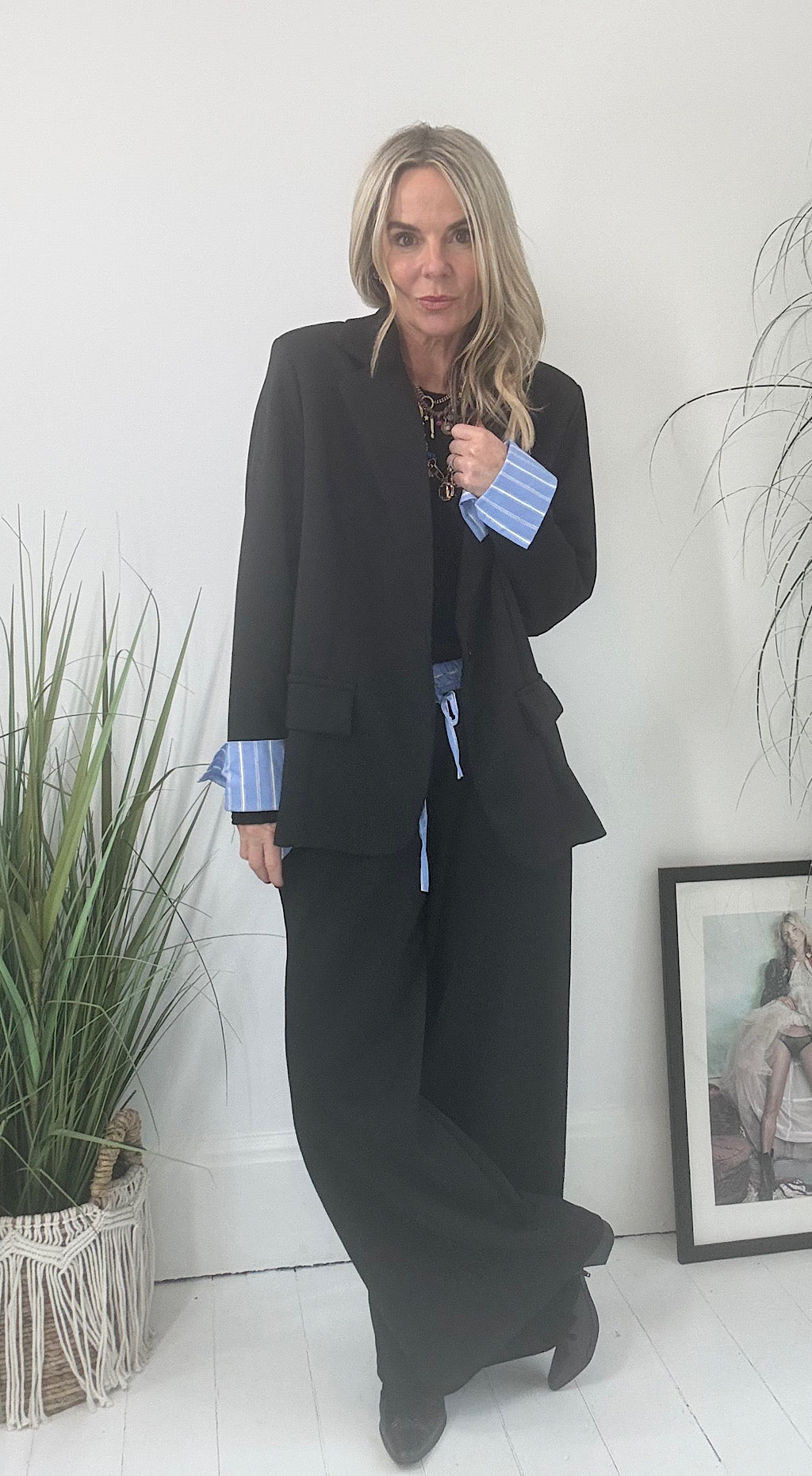 Shirt Trim Blazer Suit