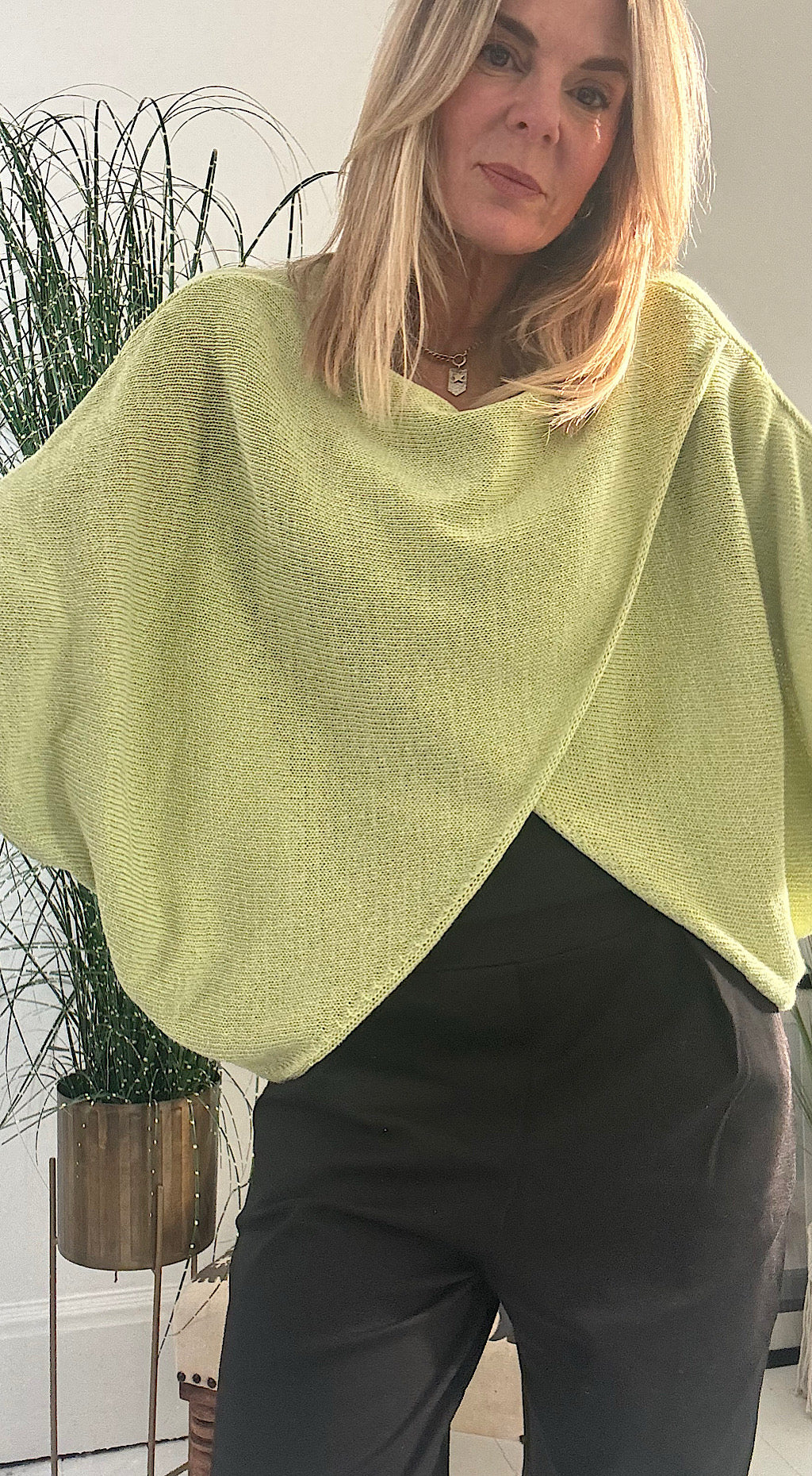 Spring Cross Over Knit Pistachio