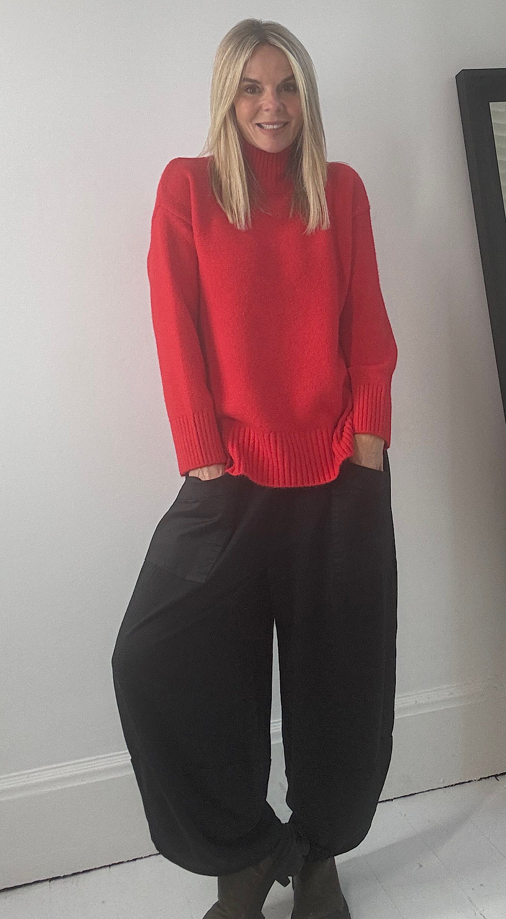 Olma Turtleneck Knit - Red