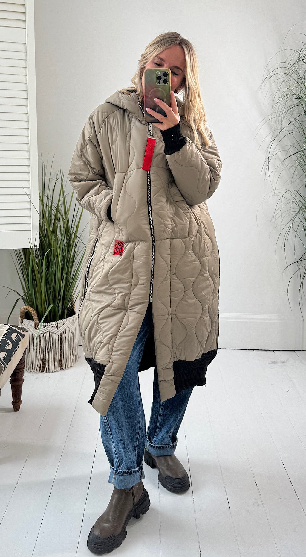 Red Tab Quilted Coat - Mocha