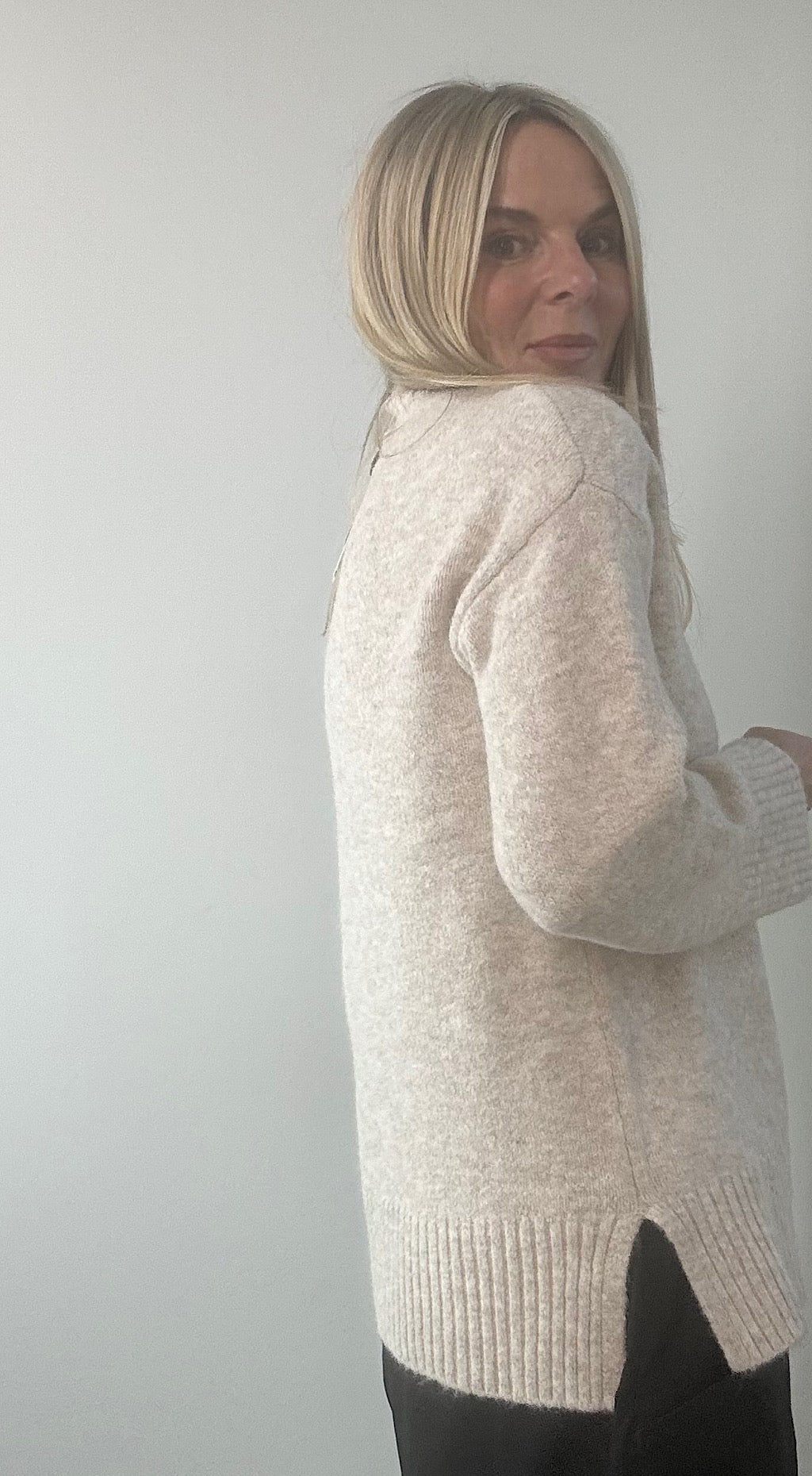 Olma Turtleneck Knit -Stone