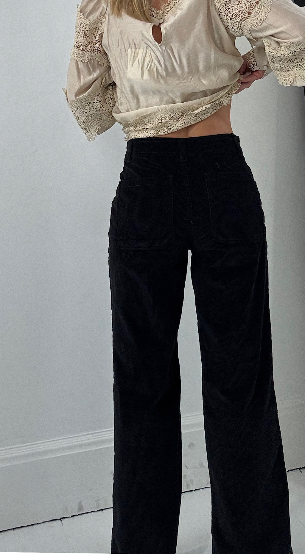 Daskik stretch flared cords