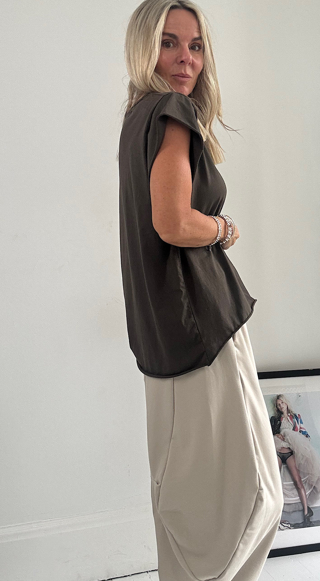 Basic tee chocolate